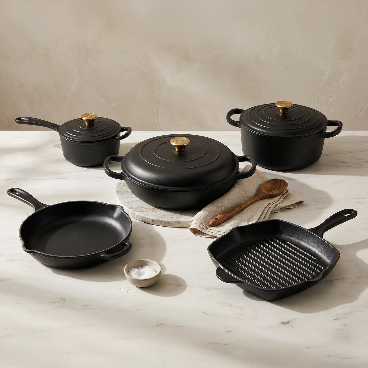 Induction Hardware SET-PNS-BLCK-CI Hero Photo - Home Outlet Direct