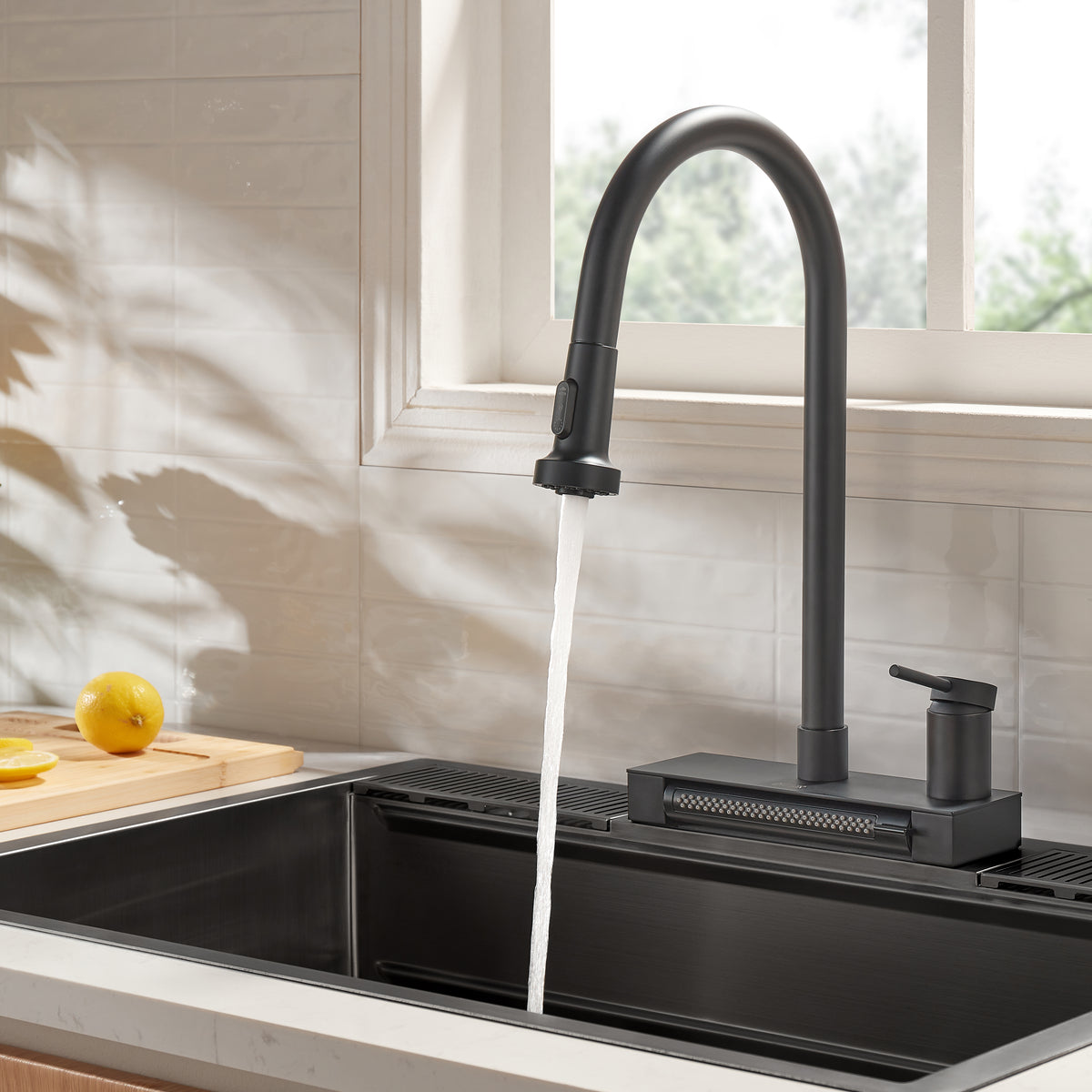 FORNO ACQUA FCWRMBKD1 Waterfall Pull-Down Kitchen Faucet Black - Hero