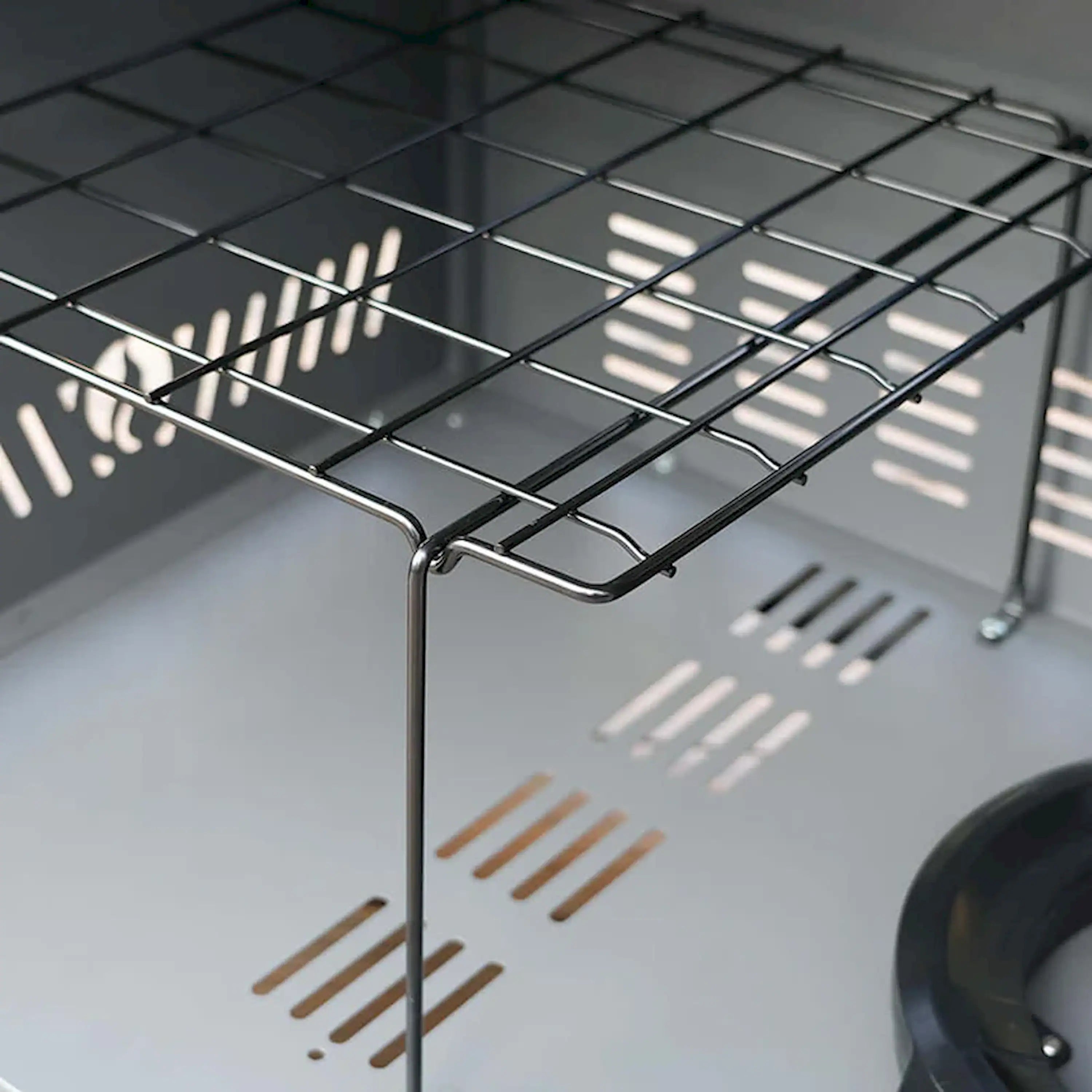 Stainless steel gas grill wire cooking grate with supporting frame