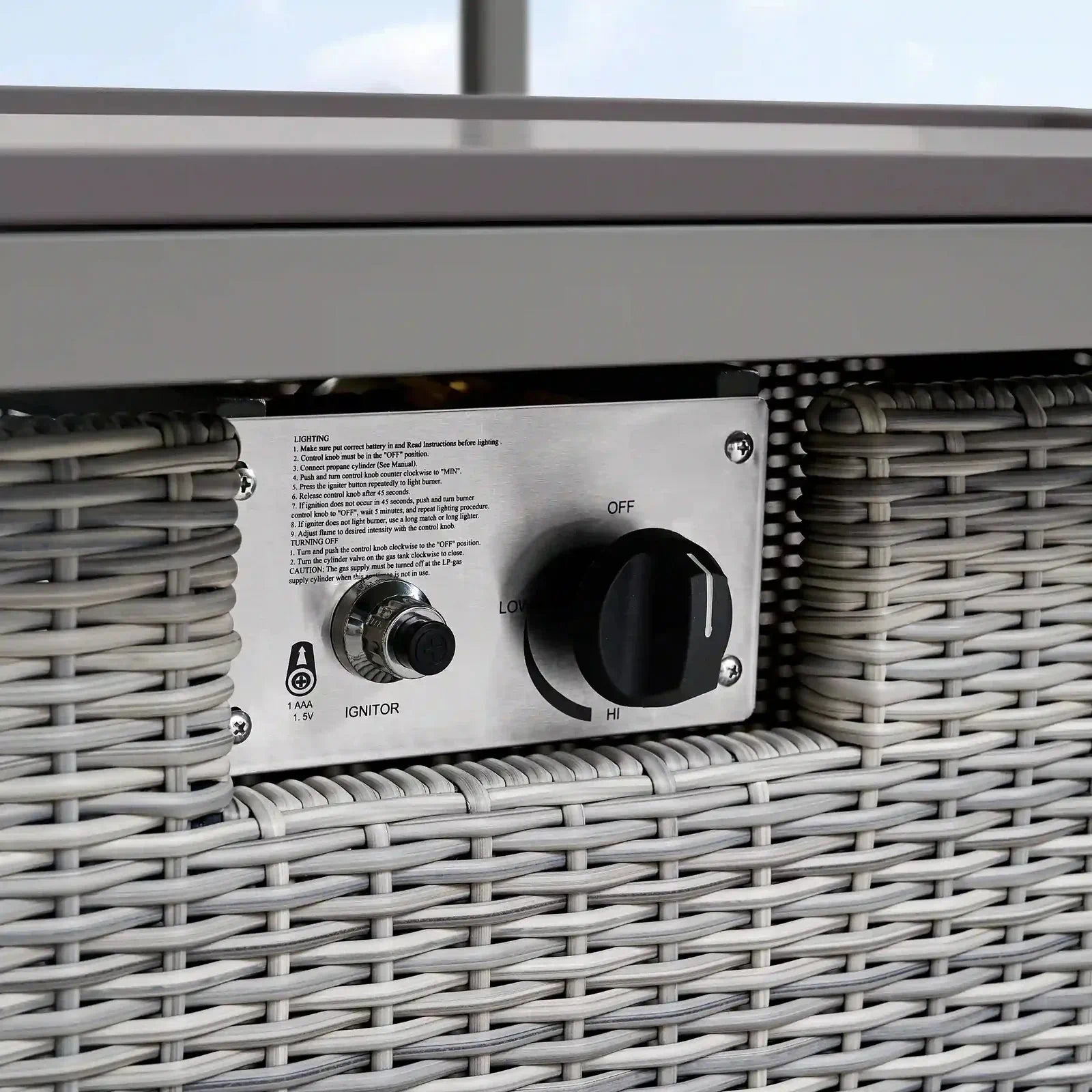 Firepit control panel with large knob and ignition/ON-OFF controls