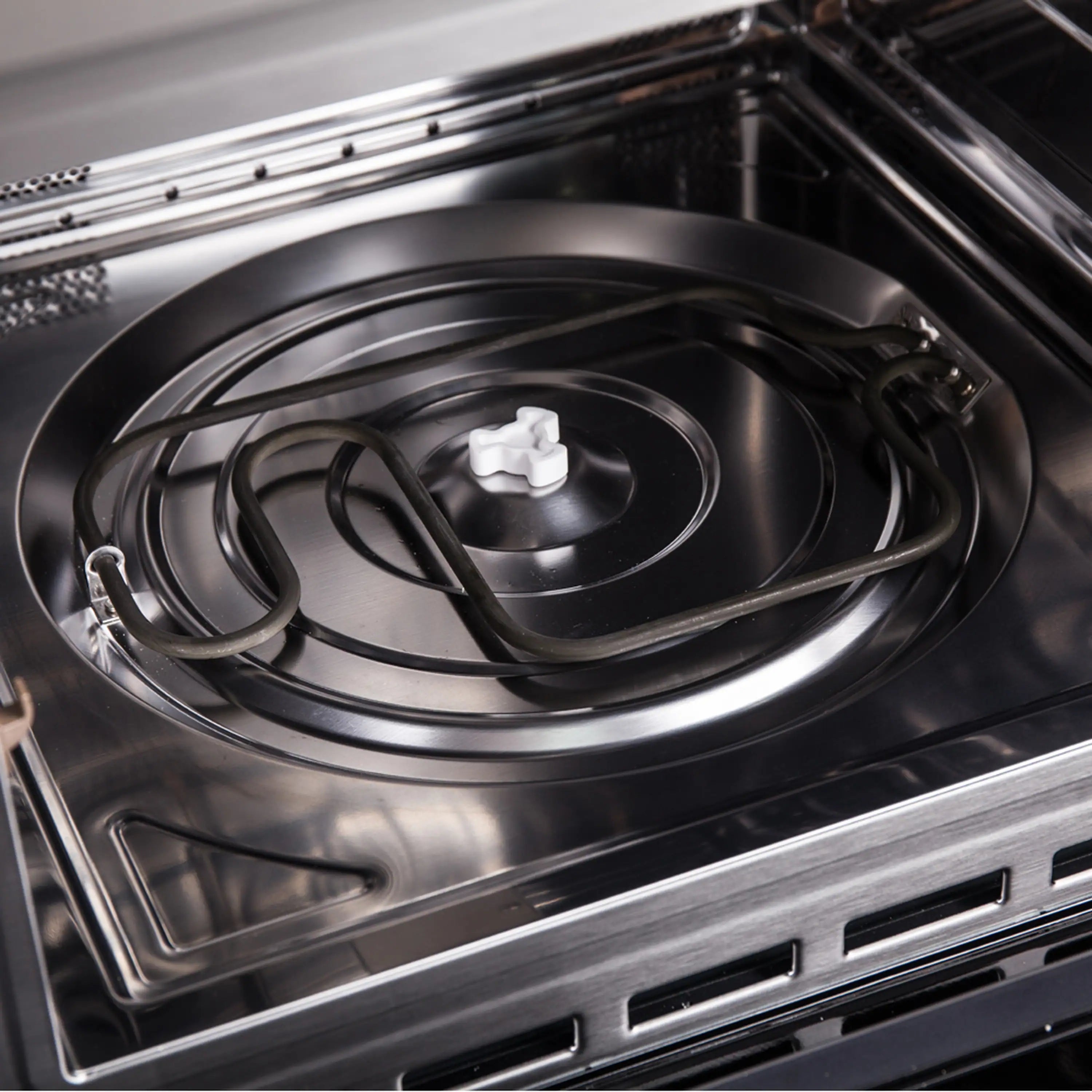 Stainless steel single wall oven interior with coil-style bake elements