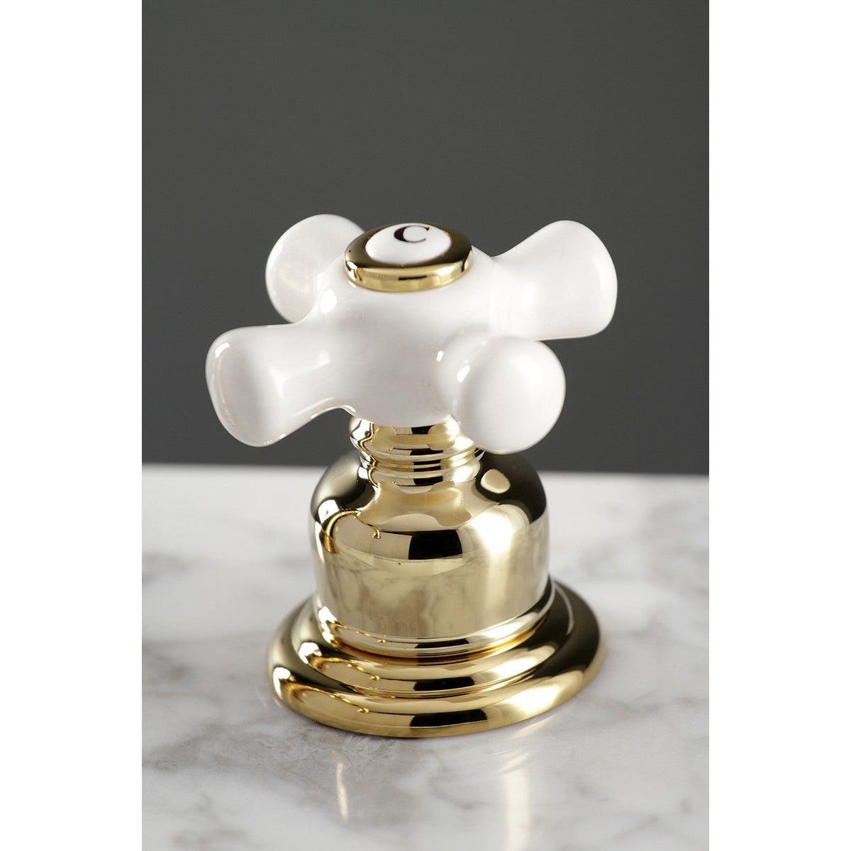American Classic Widespread Bathroom Faucet with Pop-Up Drain in Polished Brass