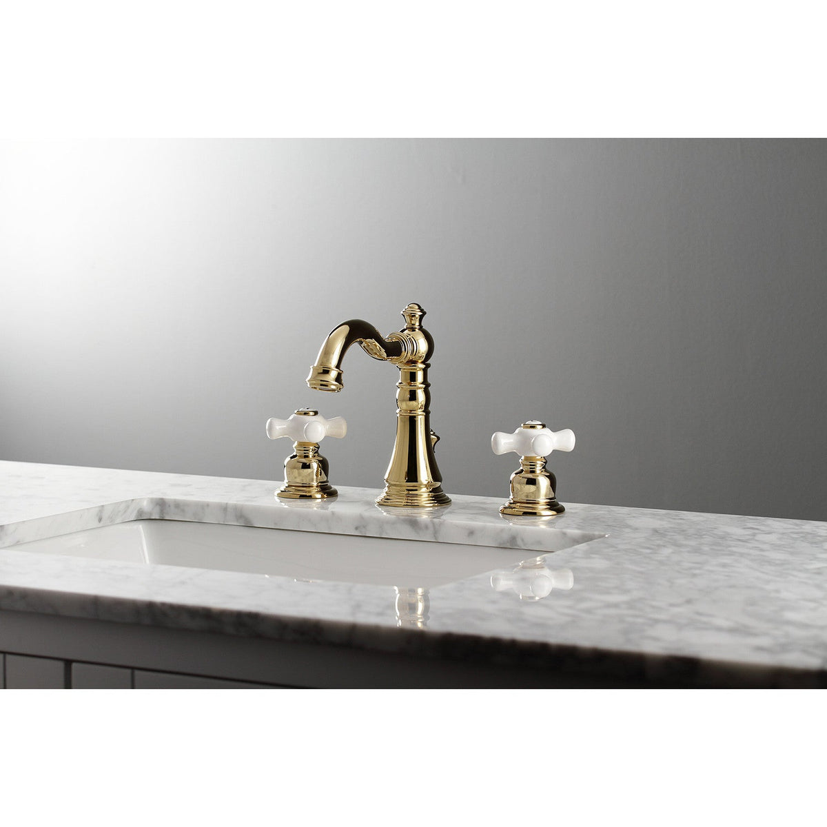American Classic Widespread Bathroom Faucet with Pop-Up Drain in Polished Brass