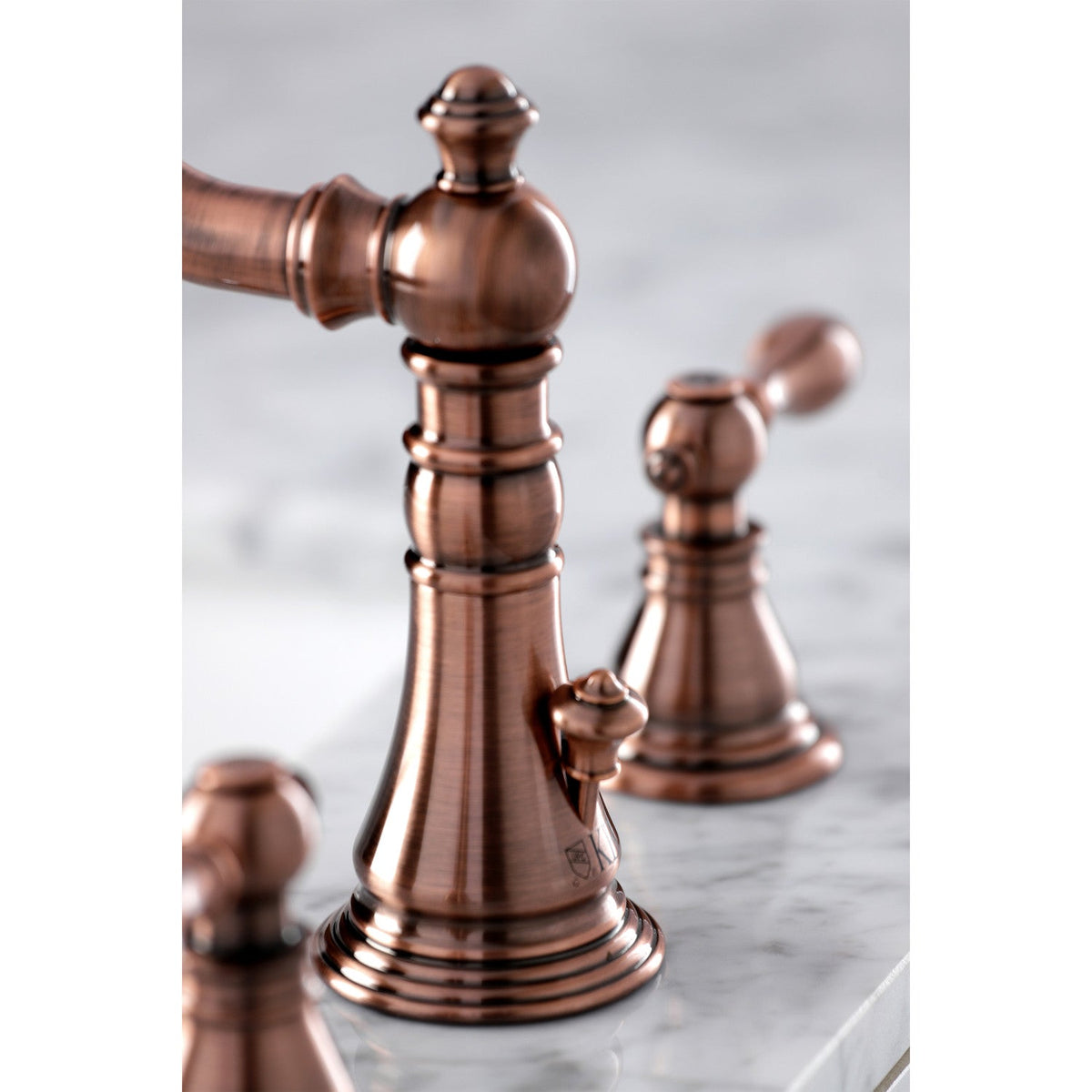 American Classic Widespread Bathroom Faucet with Brass Pop-Up in Antique Copper