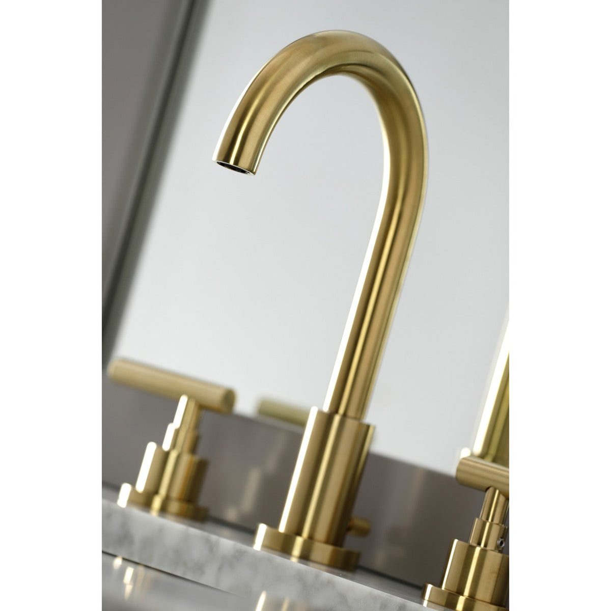 Manhattan Widespread Bathroom Faucet with Brass Pop-Up in Brushed Brass