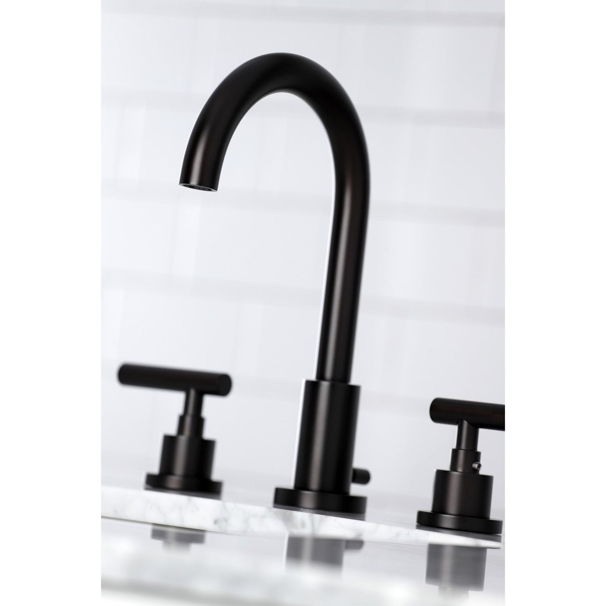 Manhattan Widespread Bathroom Faucet with Brass Pop-Up in Oil Rubbed Bronze