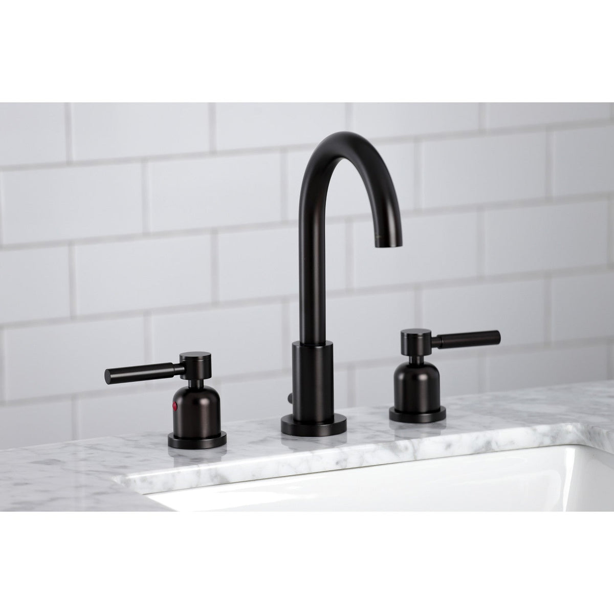 Concord Widespread Bathroom Faucet with Brass Pop-Up in Oil Rubbed Bronze