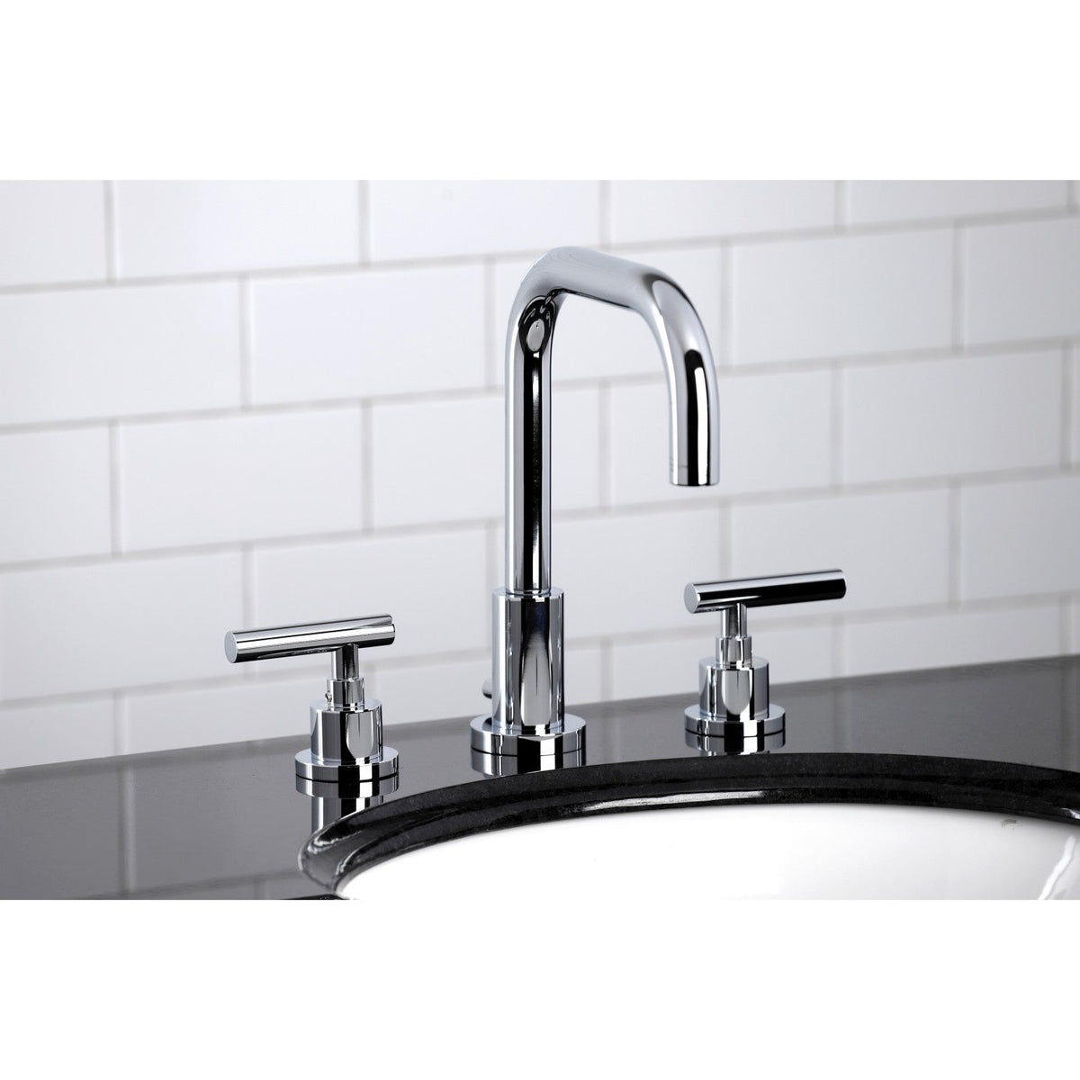 Manhattan Widespread Bathroom Faucet with Brass Pop-Up in Polished Chrome