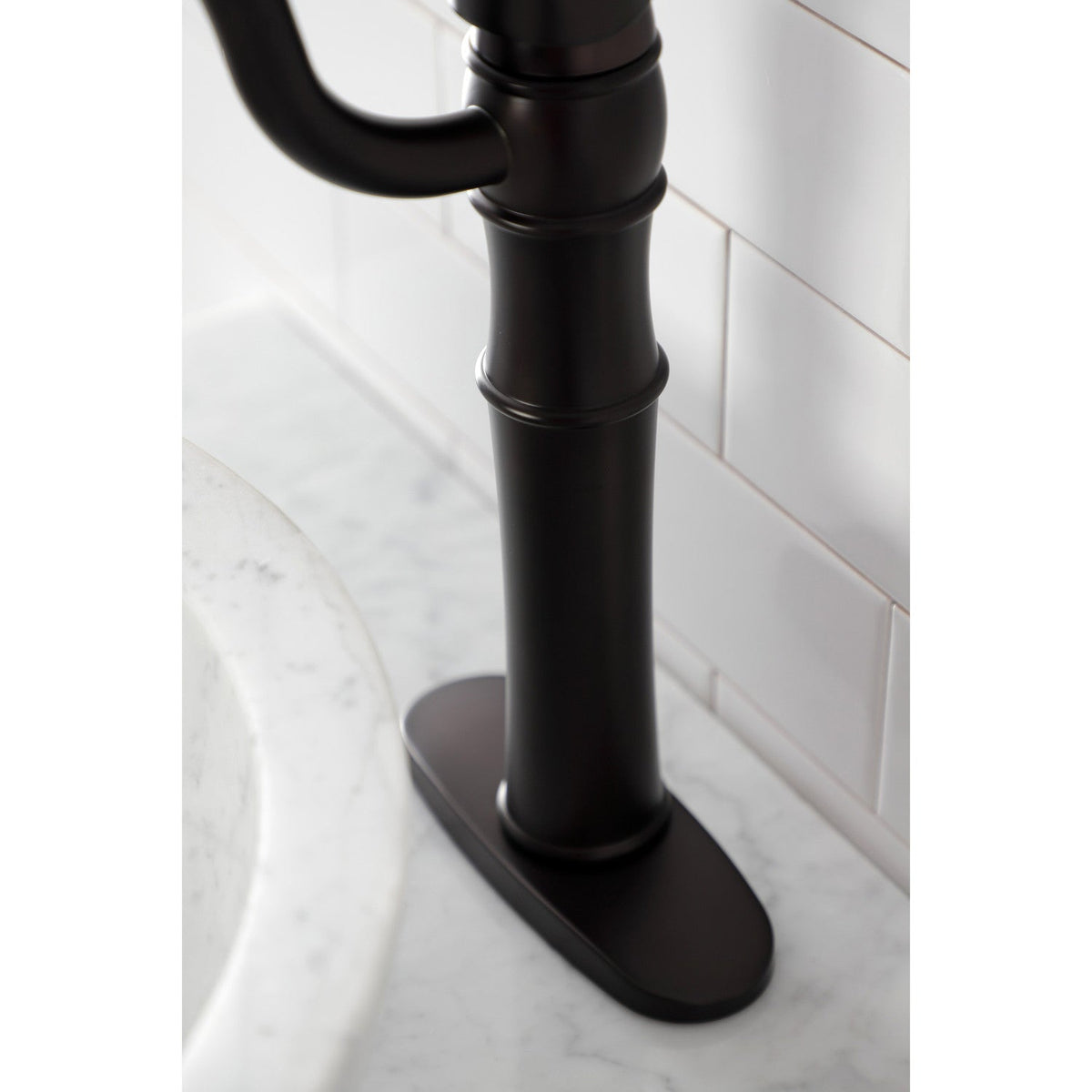 Victorian Single-Handle Vessel Sink Faucet in Oil Rubbed Bronze