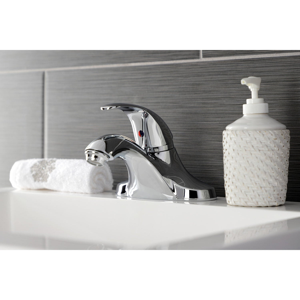 Legacy Single-Handle 4" Centerset Bathroom Faucet in Polished Chrome