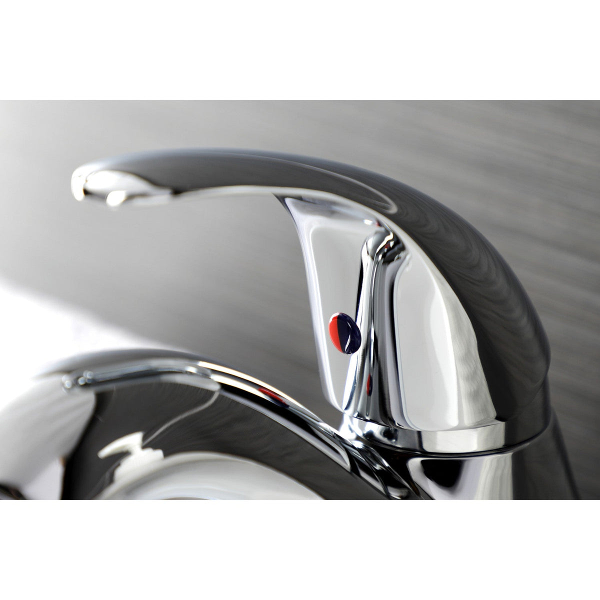 Legacy Single-Handle 4" Centerset Bathroom Faucet in Polished Chrome