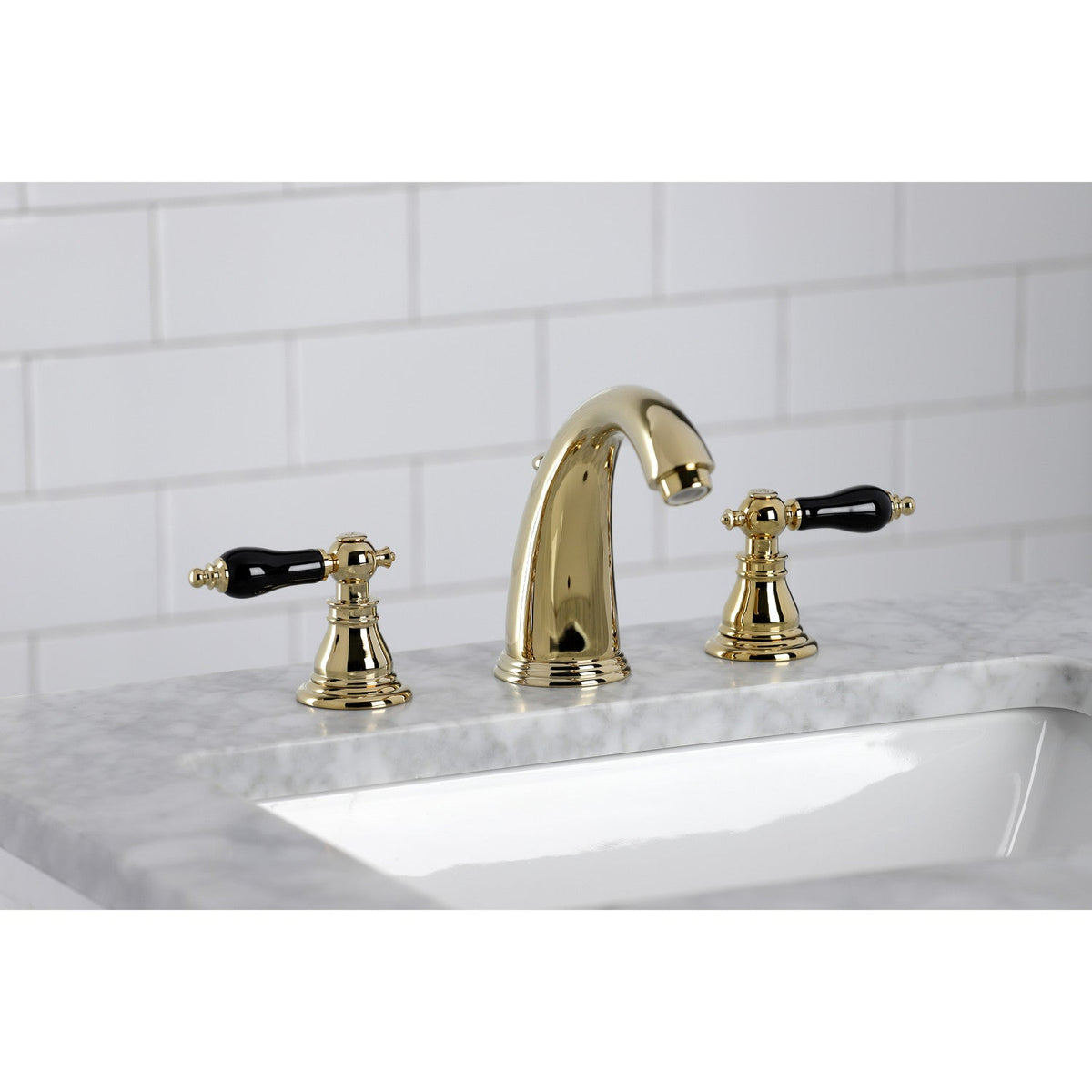Duchess Widespread Bathroom Faucet with Pop-Up Drain in Polished Brass