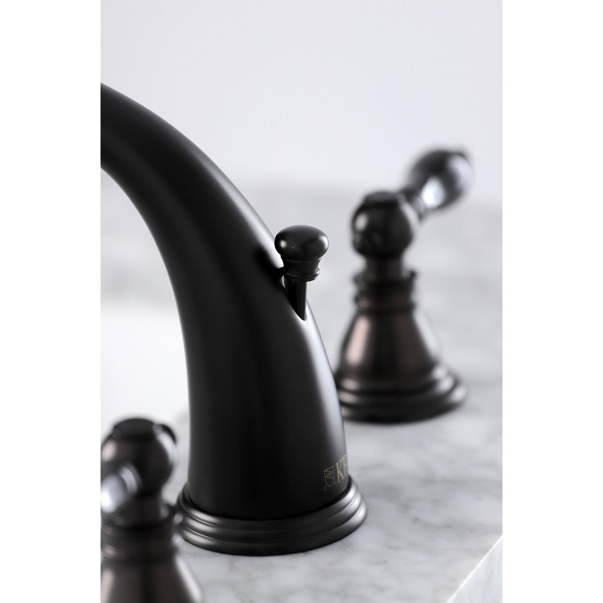 Duchess Widespread Bathroom Faucet with Pop-Up Drain in Oil Rubbed Bronze
