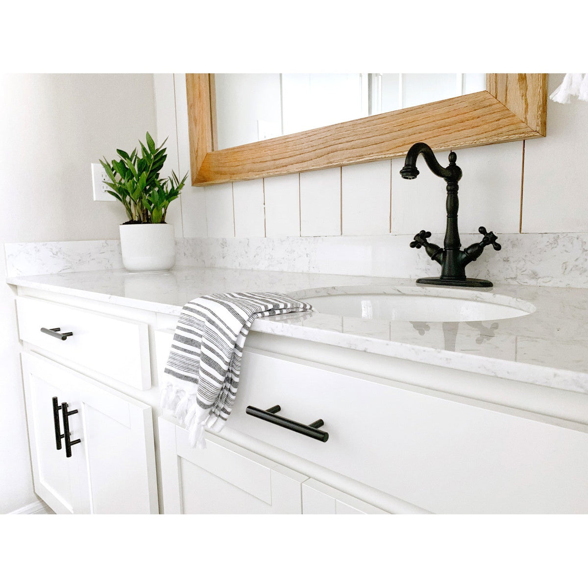 Heritage Double-Handle 4" Centerset Bathroom Faucet with Brass Pop-Up in Matte Black