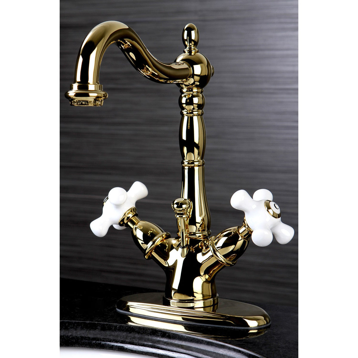 Heritage Double-Handle 4" Centerset Bathroom Faucet with Brass Pop-Up in Polished Brass