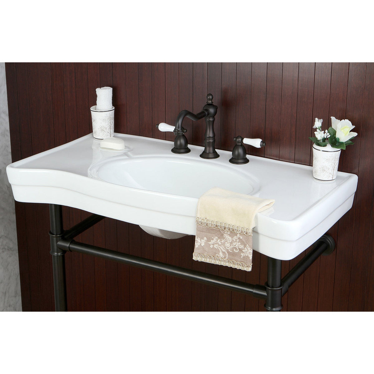 Heritage Widespread Bathroom Faucet with Brass Pop-Up in Oil Rubbed Bronze