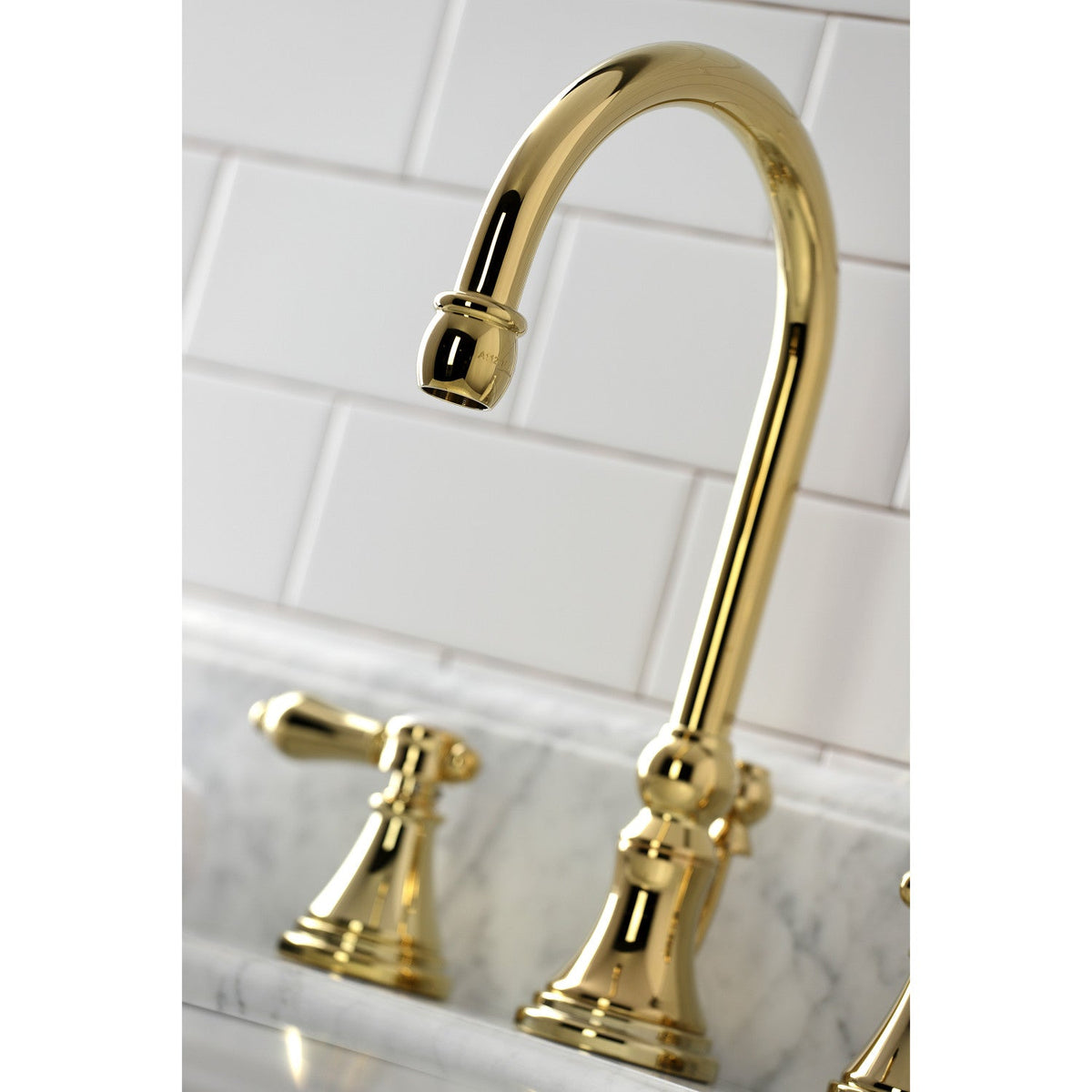 Heirloom Widespread Bathroom Faucet with Brass Pop-Up in Polished Brass
