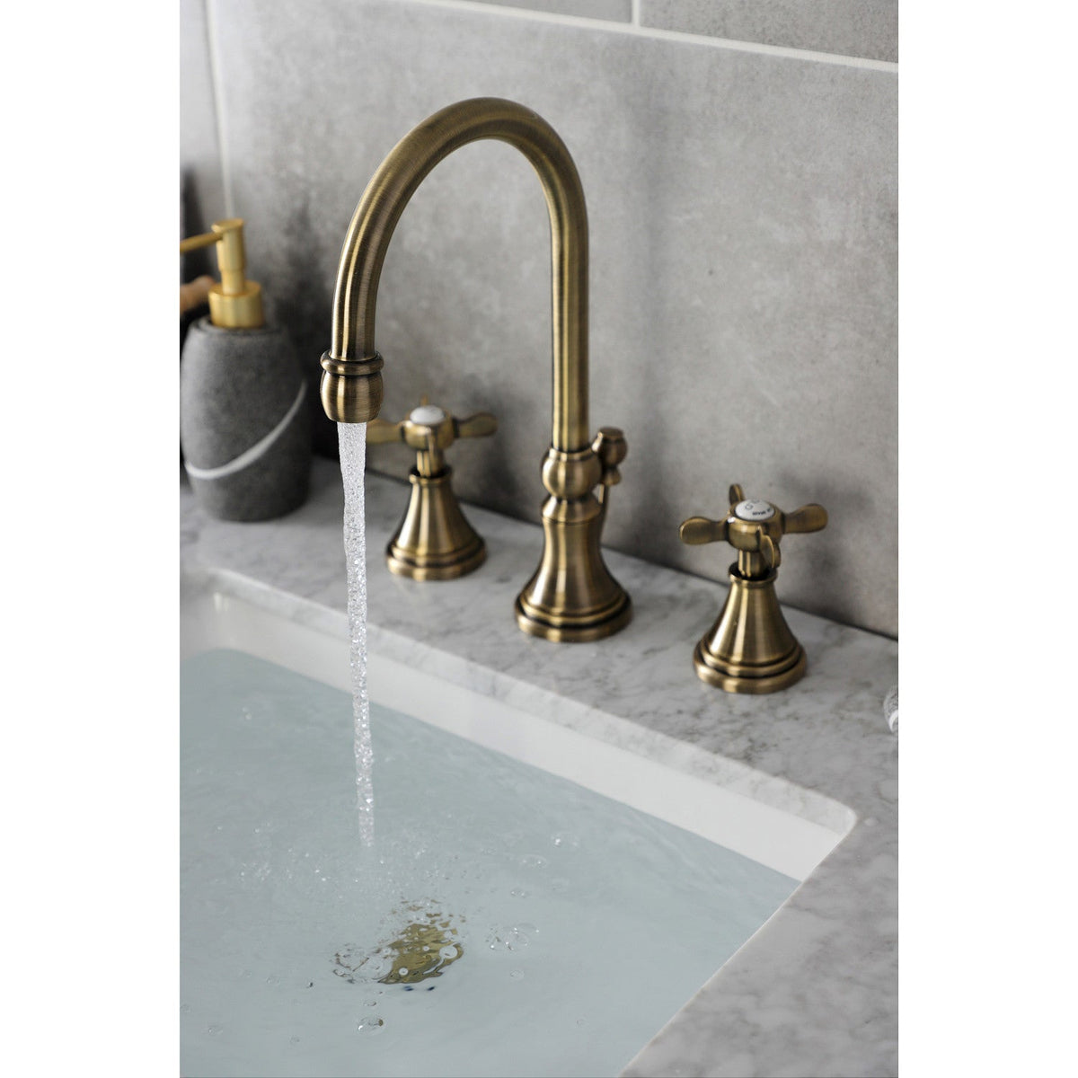 Essex Widespread Bathroom Faucet with Brass Pop-Up in Antique Brass