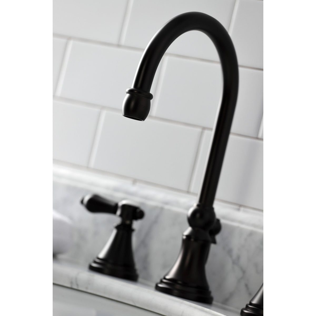 Heirloom Widespread Bathroom Faucet with Brass Pop-Up in Oil Rubbed Bronze