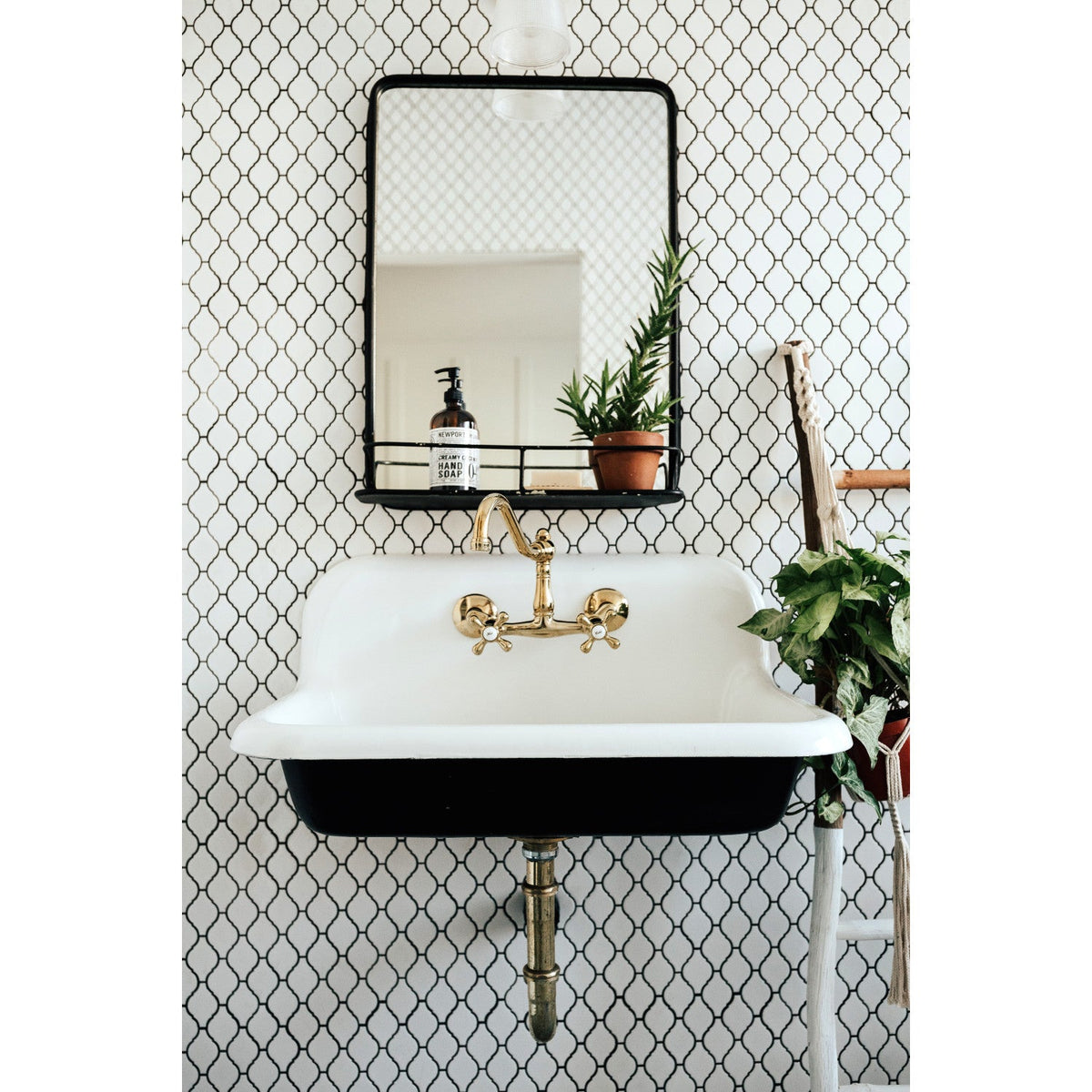 Vintage Double-Handle Wall-Mount Bridge Kitchen Faucet in Polished Brass