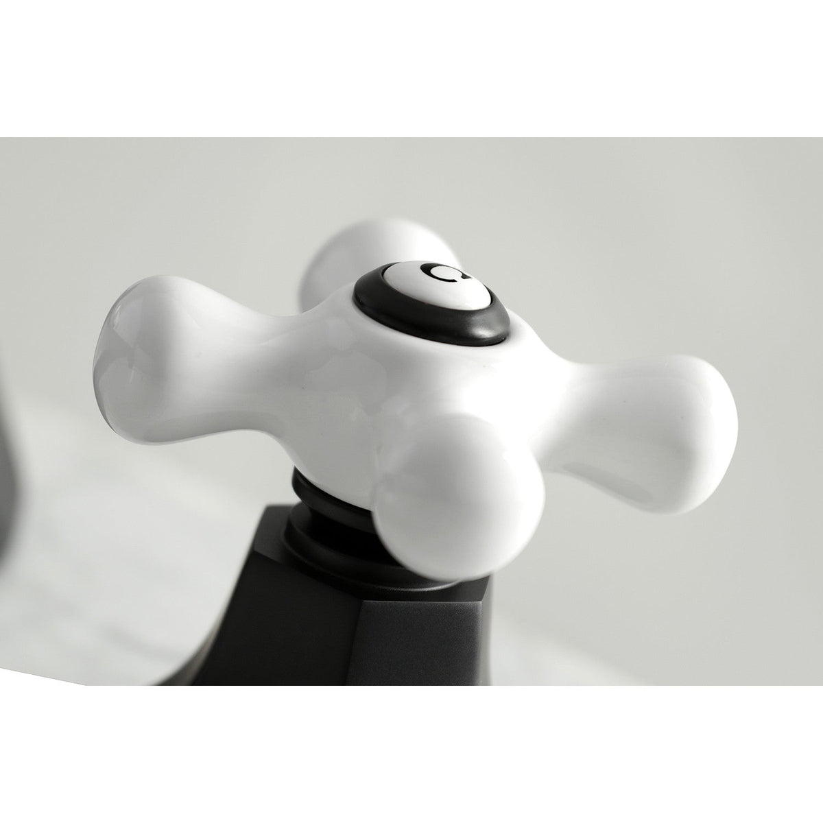Metropolitan Widespread Bathroom Faucet with Brass Pop-Up in Matte Black