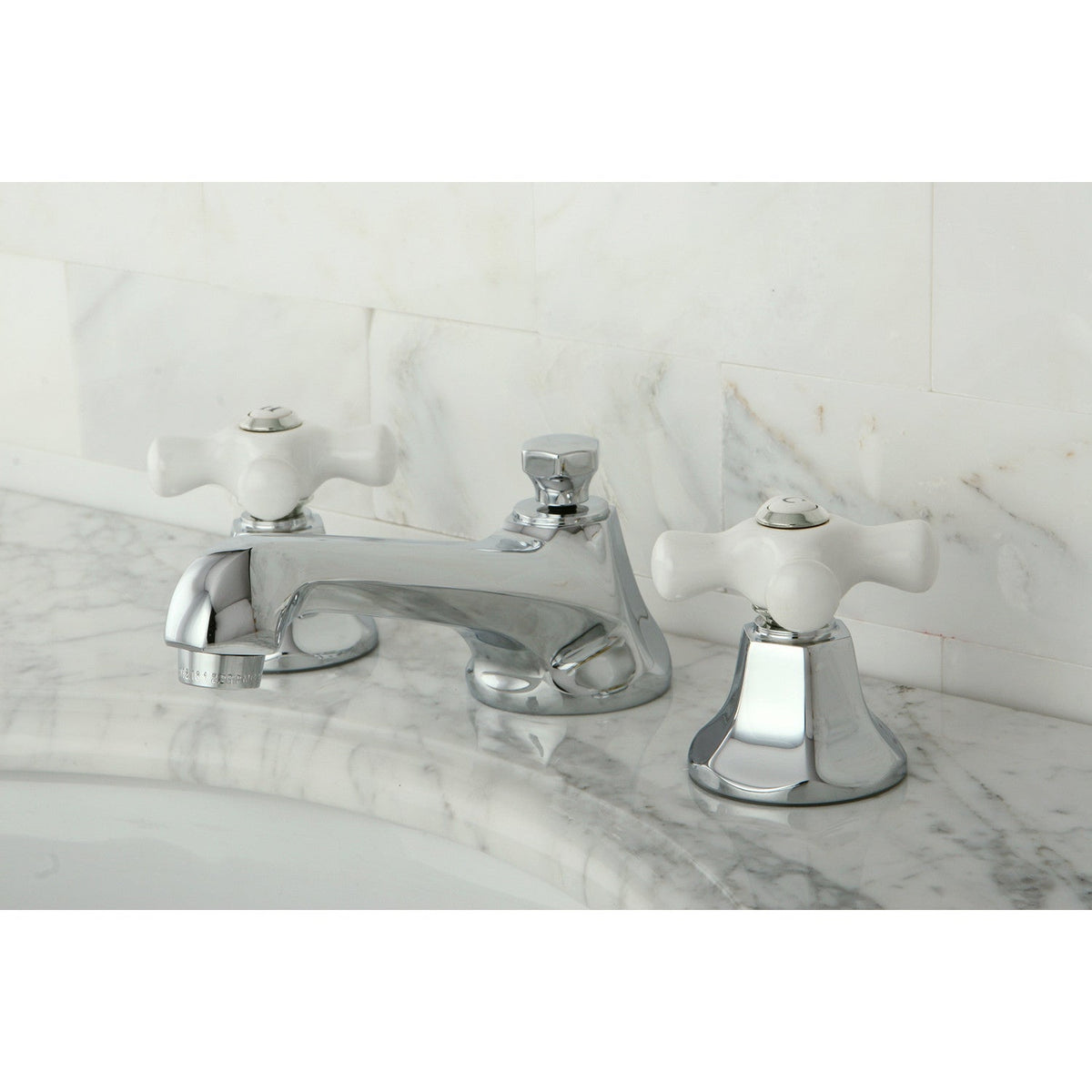 Metropolitan Widespread Bathroom Faucet with Brass Pop-Up in Polished Chrome