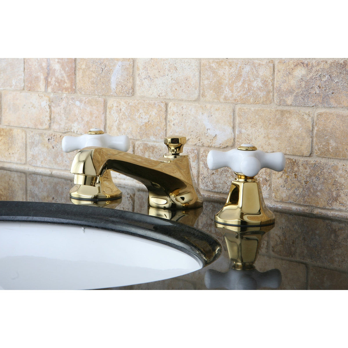 Metropolitan Widespread Bathroom Faucet with Brass Pop-Up in Polished Brass