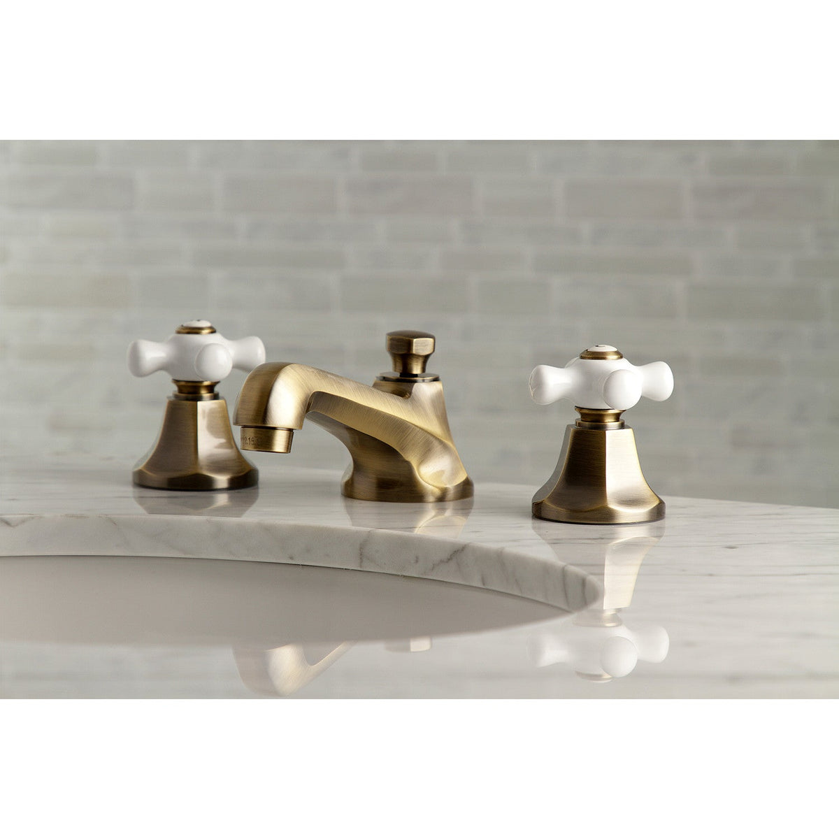Metropolitan Widespread Bathroom Faucet with Brass Pop-Up in Antique Brass