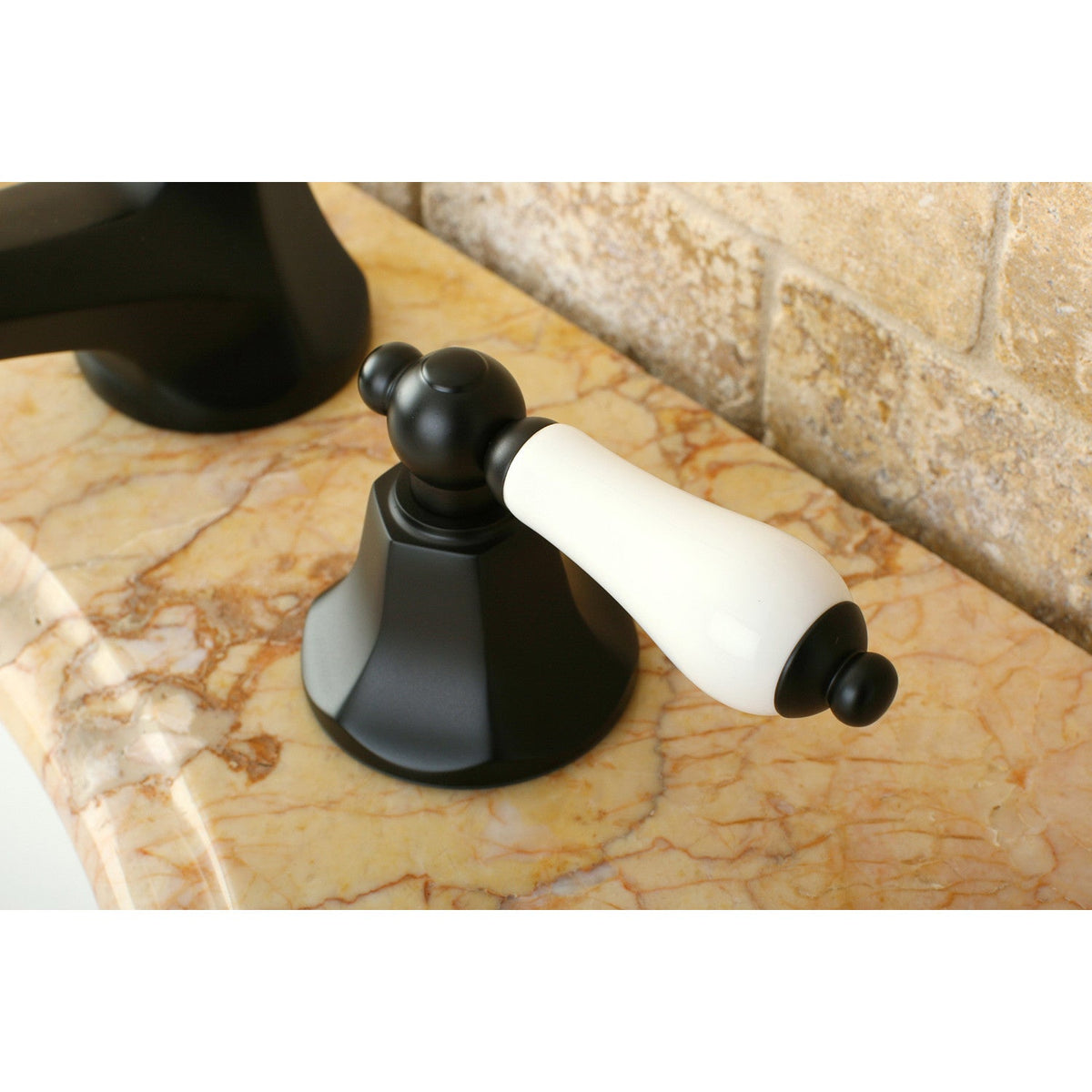 Metropolitan Widespread Bathroom Faucet with Brass Pop-Up in Oil Rubbed Bronze