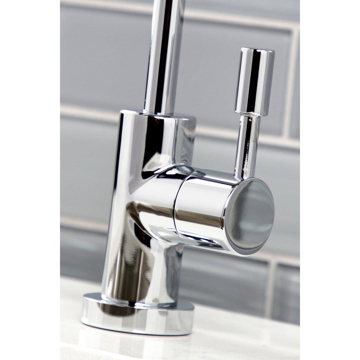 Concord Single-Handle Water Filtration Faucet in Polished Chrome