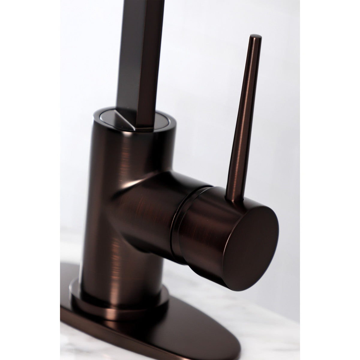New York Single-Handle Bar Faucet in Oil Rubbed Bronze