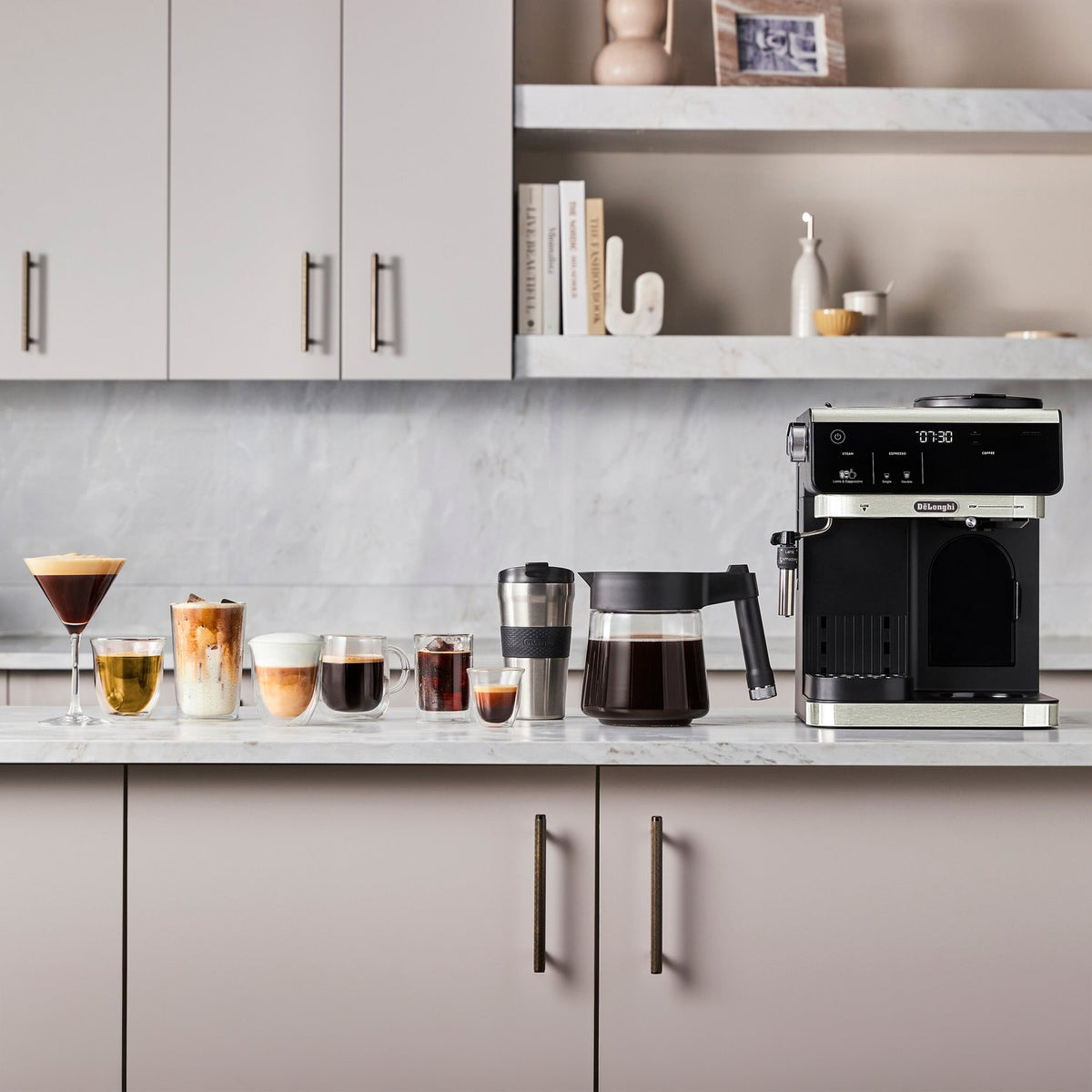 De'Longhi All-in-One Combination Coffee and Espresso Machine with Manual Steam Wand in Black (COM630BK) - image 25