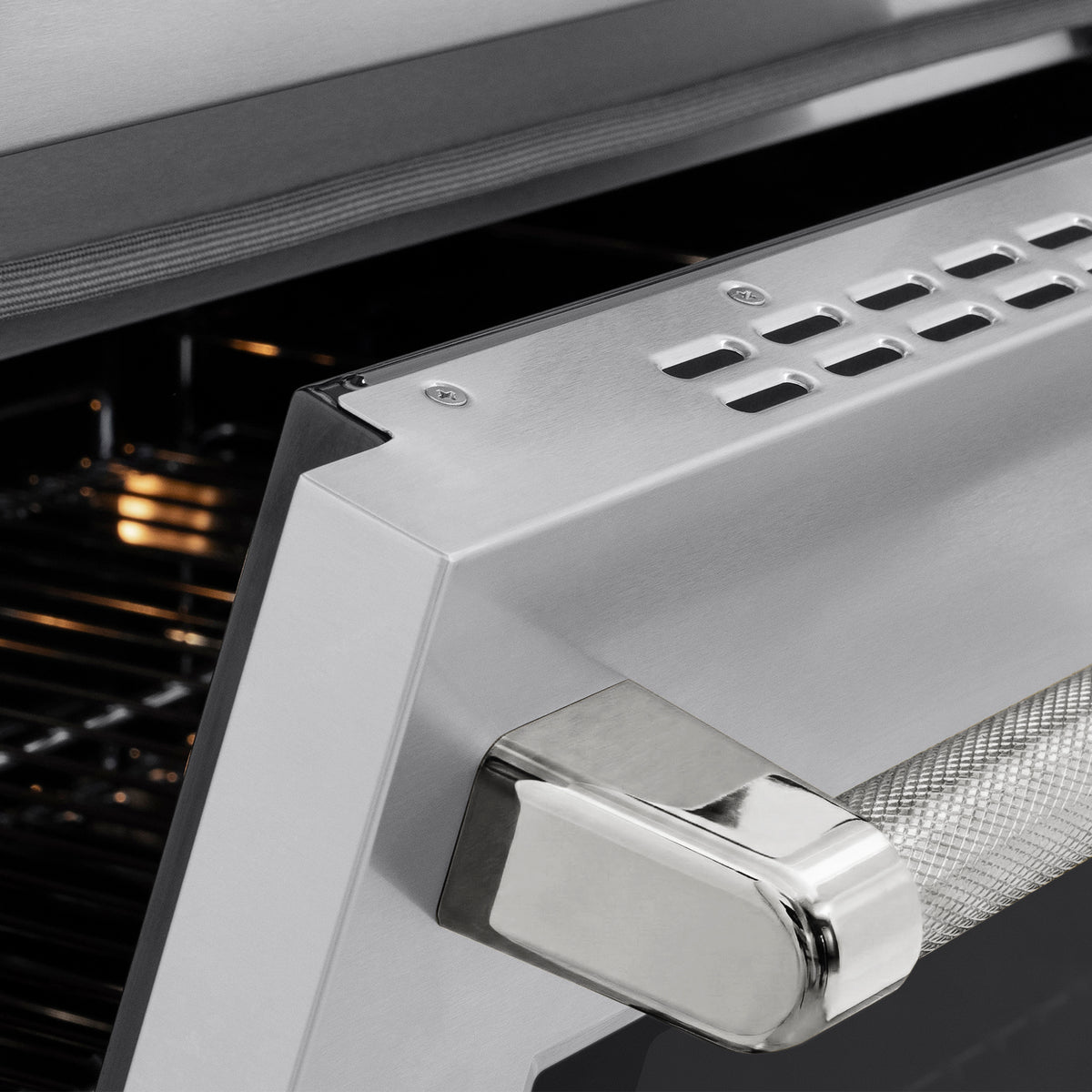 ZLINE 48-Inch Paramount Induction Range SINRZ-48-KPN handle detail