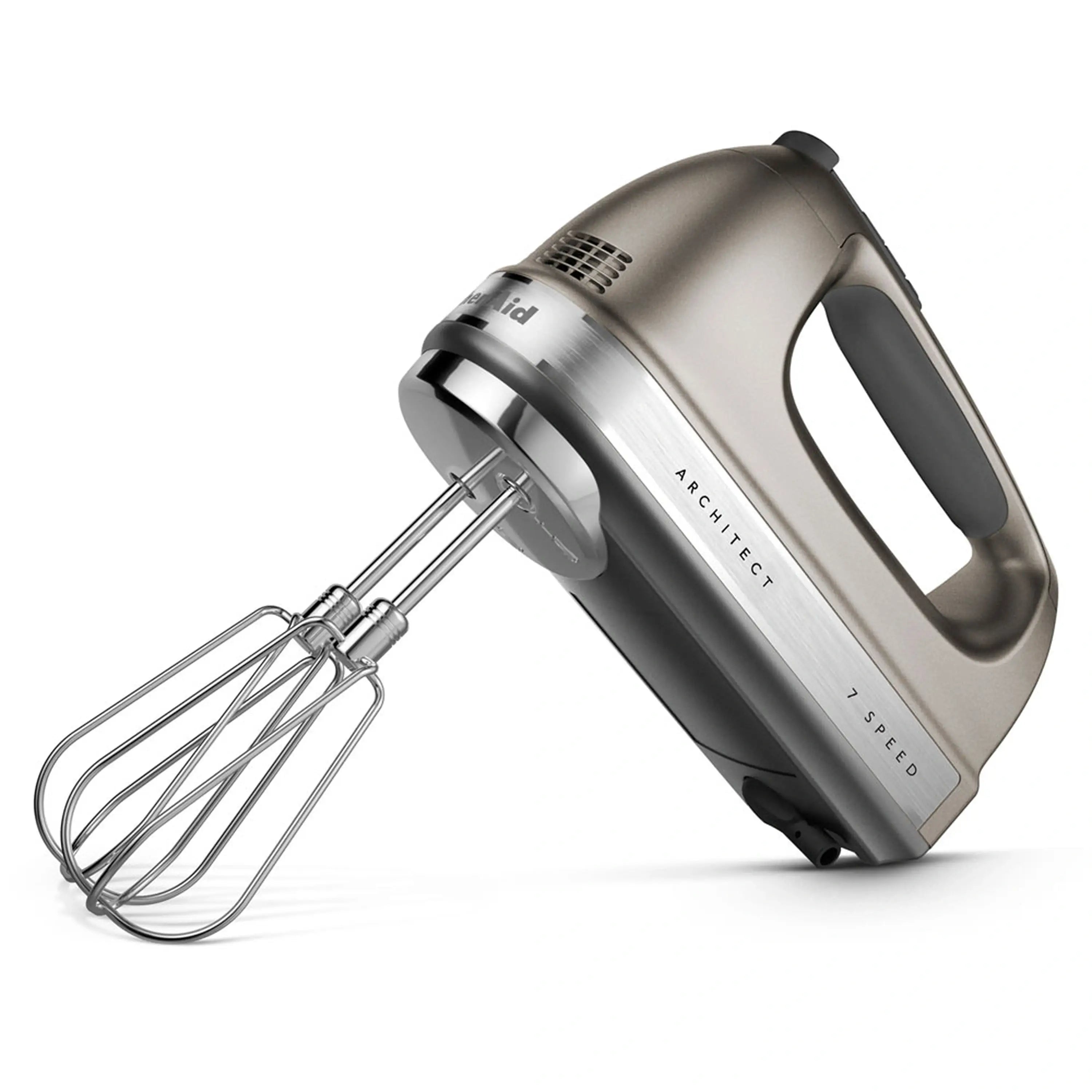Stainless steel 7-speed hand mixer with turbo beaters and chrome beaters
