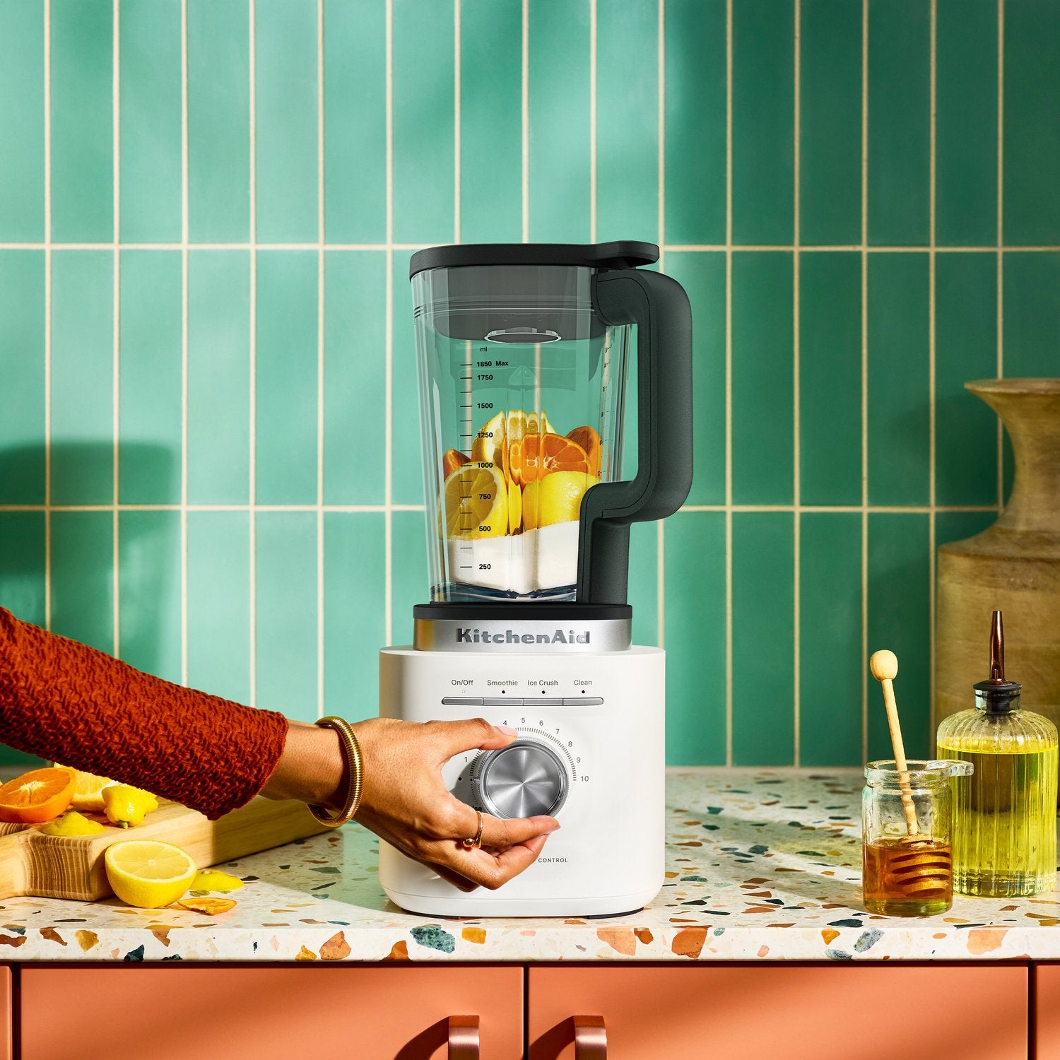 KitchenAid Pure Power Blender with 62 oz Glass Jar in Porcelain (KSB2070PL) - image 8
