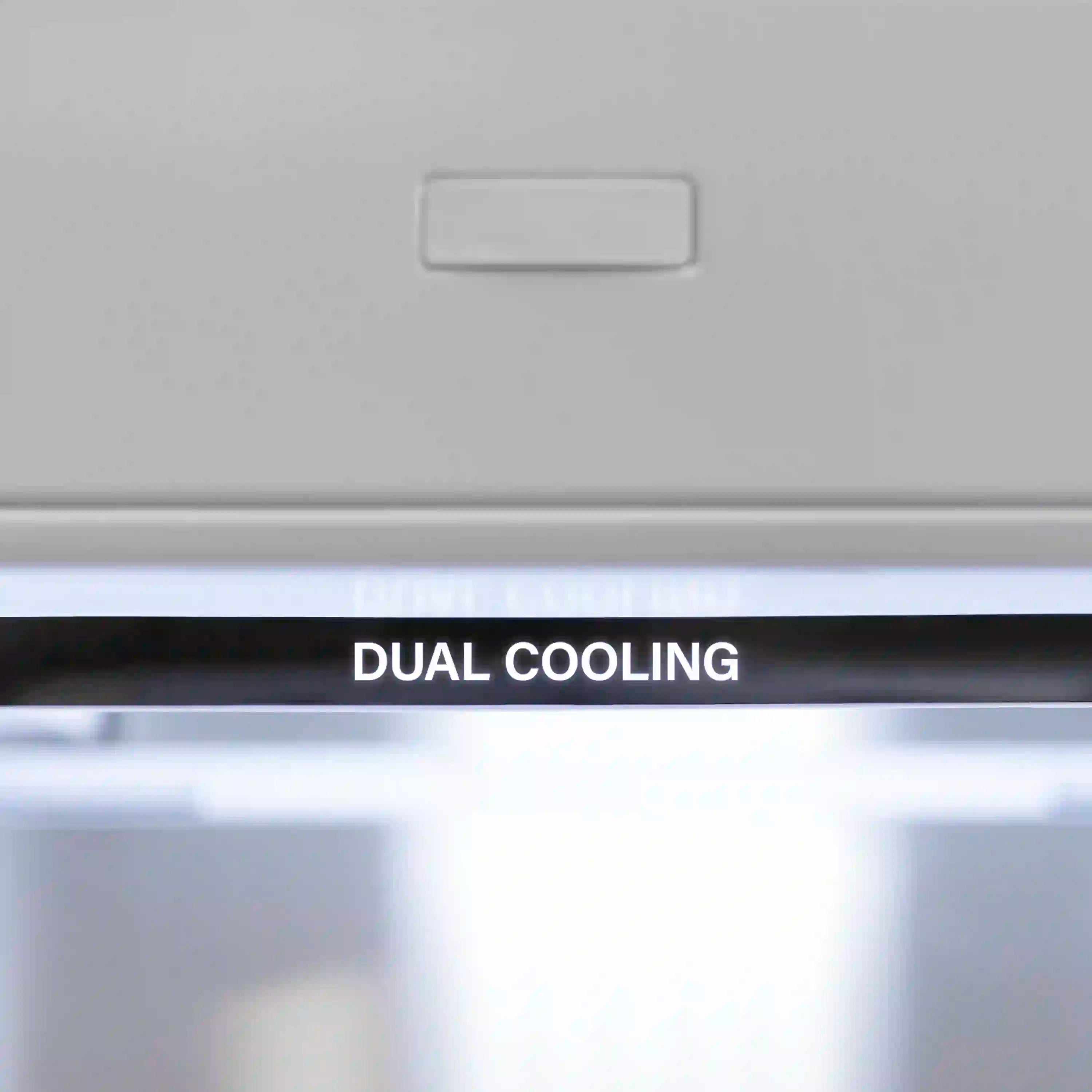 Refrigerator feature panel showing “DUAL COOLING”