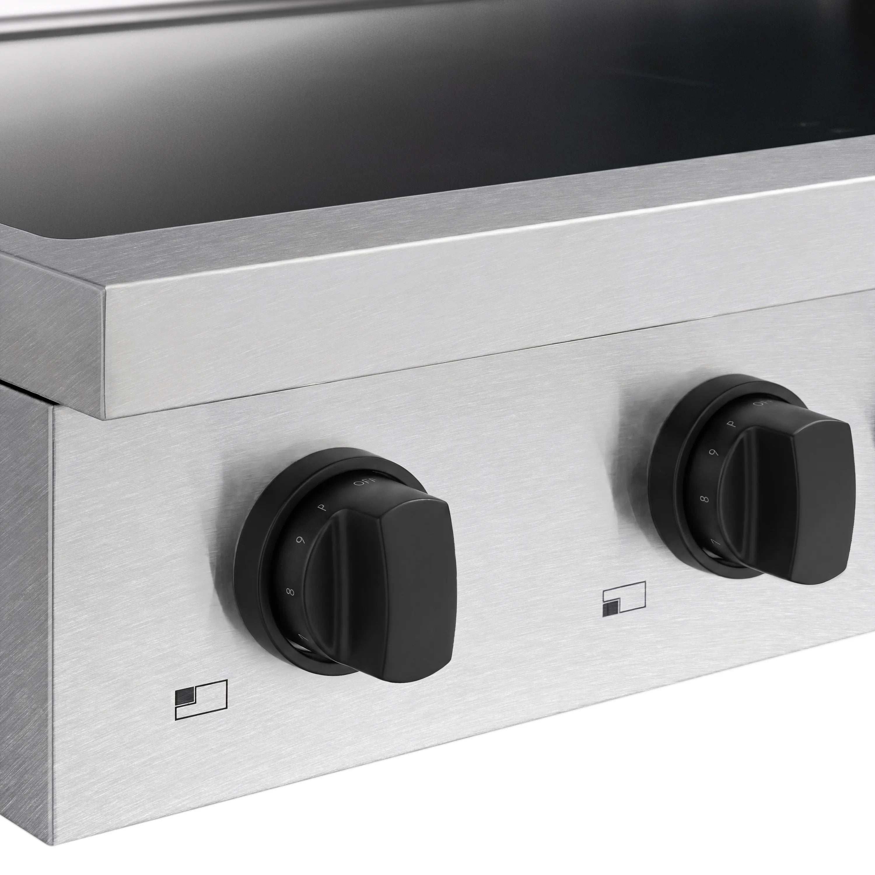 ZLINE Autograph Edition 30-Inch Paramount Induction Rangetop with 4 Element Cooktop in Satin Stainless Steel and Matte Black Accents (SINRTSZ-30-MB)