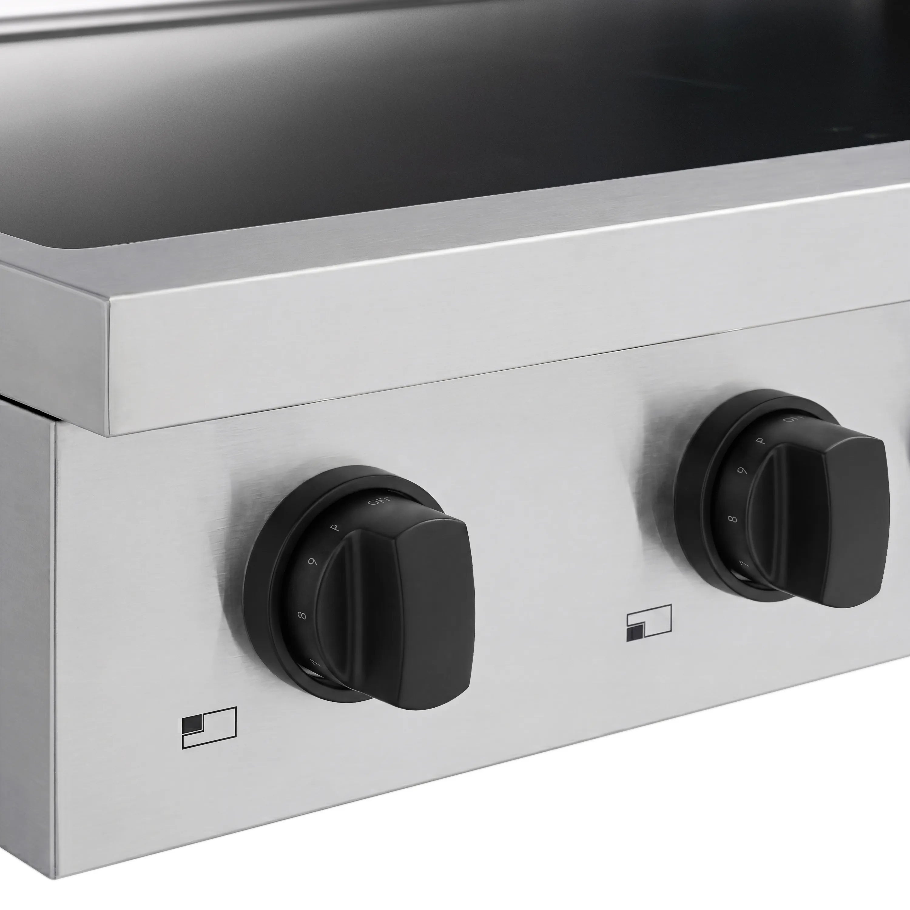 ZLINE Autograph Edition 30 in. Paramount Induction Rangetop with 4 Element Cooktop in Stainless Steel and Matte Black Accents (SINRTZ-30-MB)