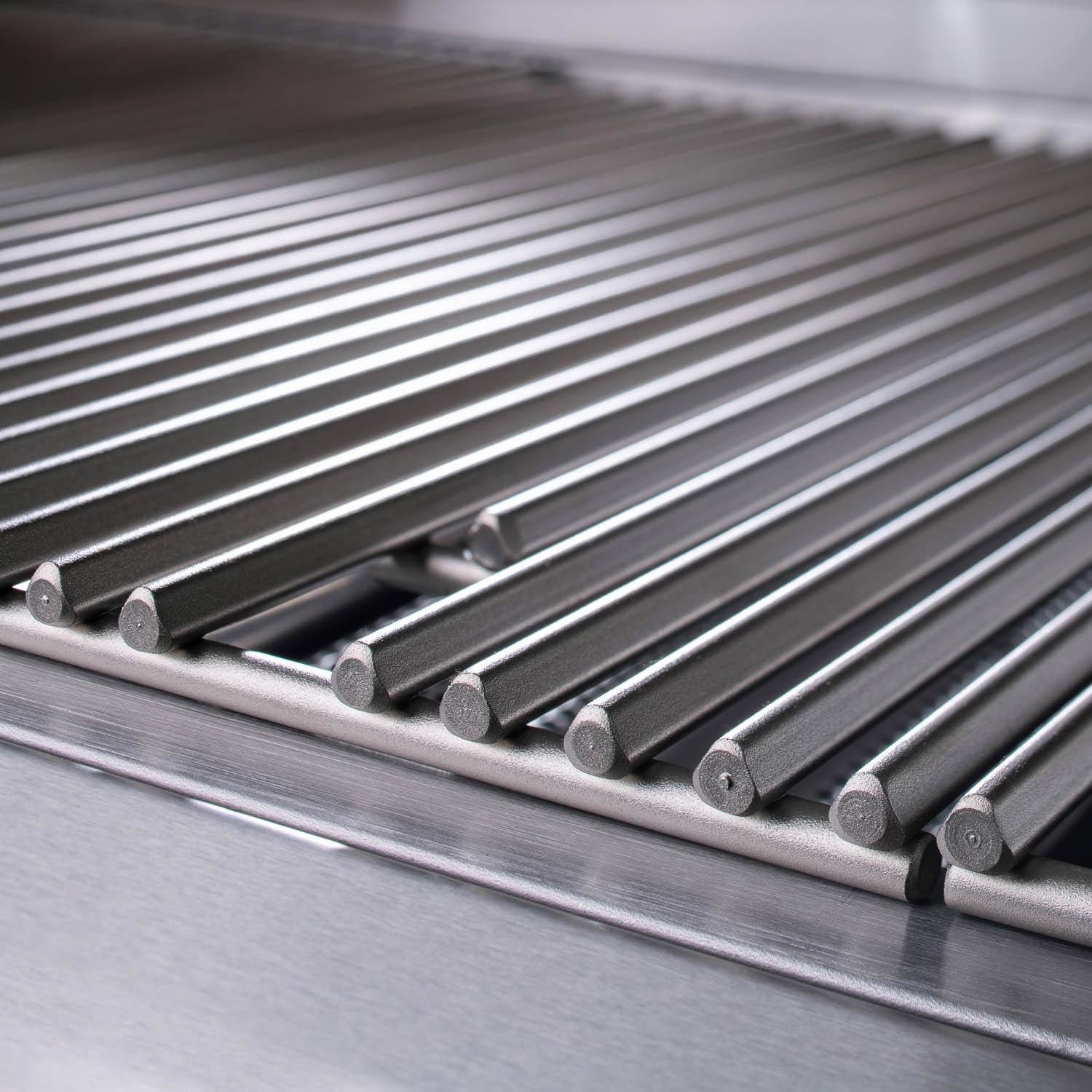 Stainless steel heat bar system with evenly spaced ceramic-coated burner bars