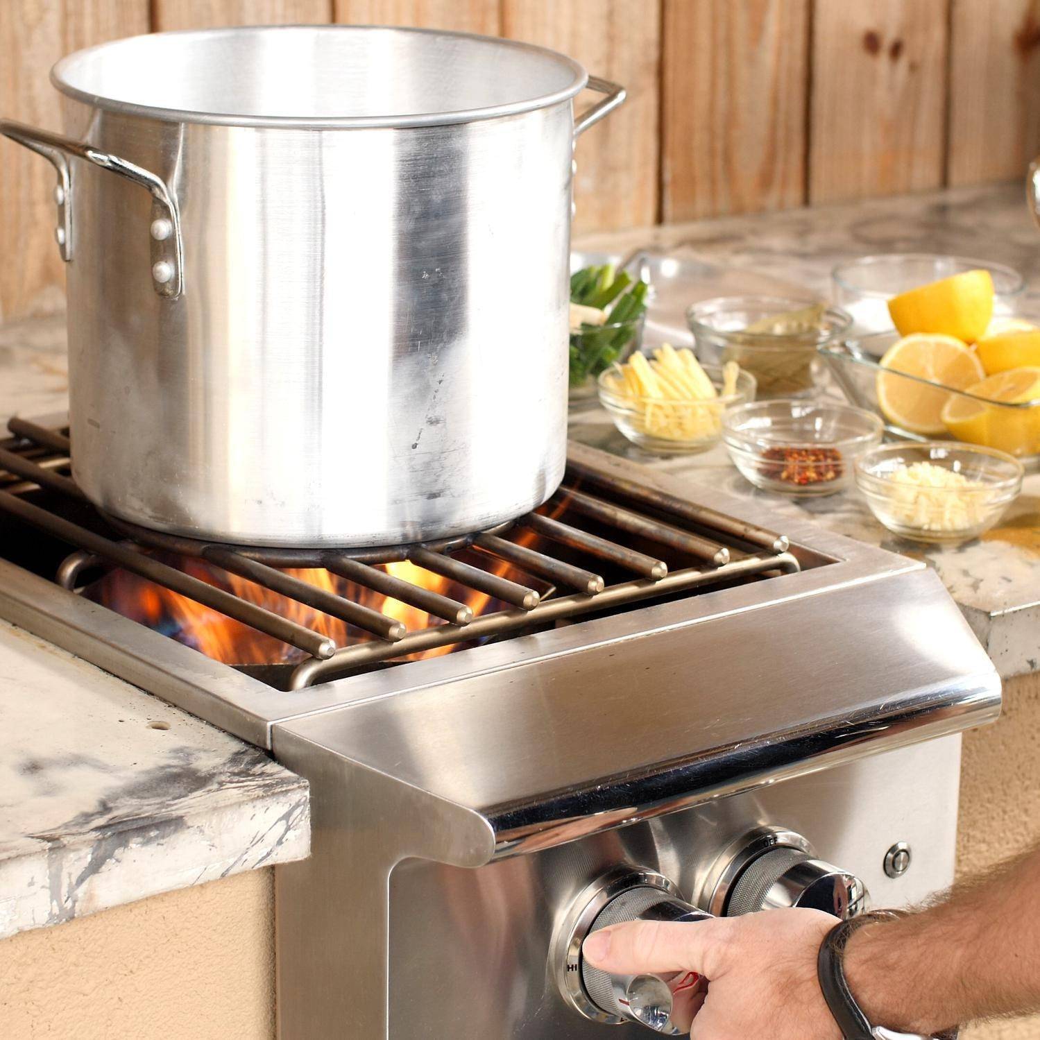 Stainless steel gas burner with wok ring grate and front knob controls