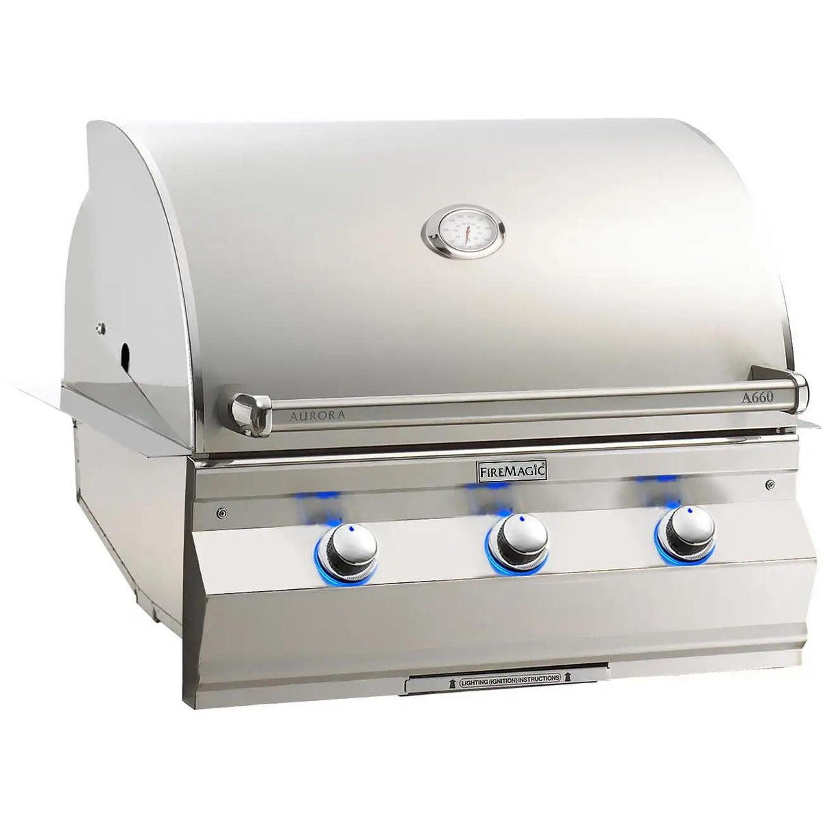 Built-in natural gas grill with lid thermometer and 3 blue control knobs, Fire Magic Aurora