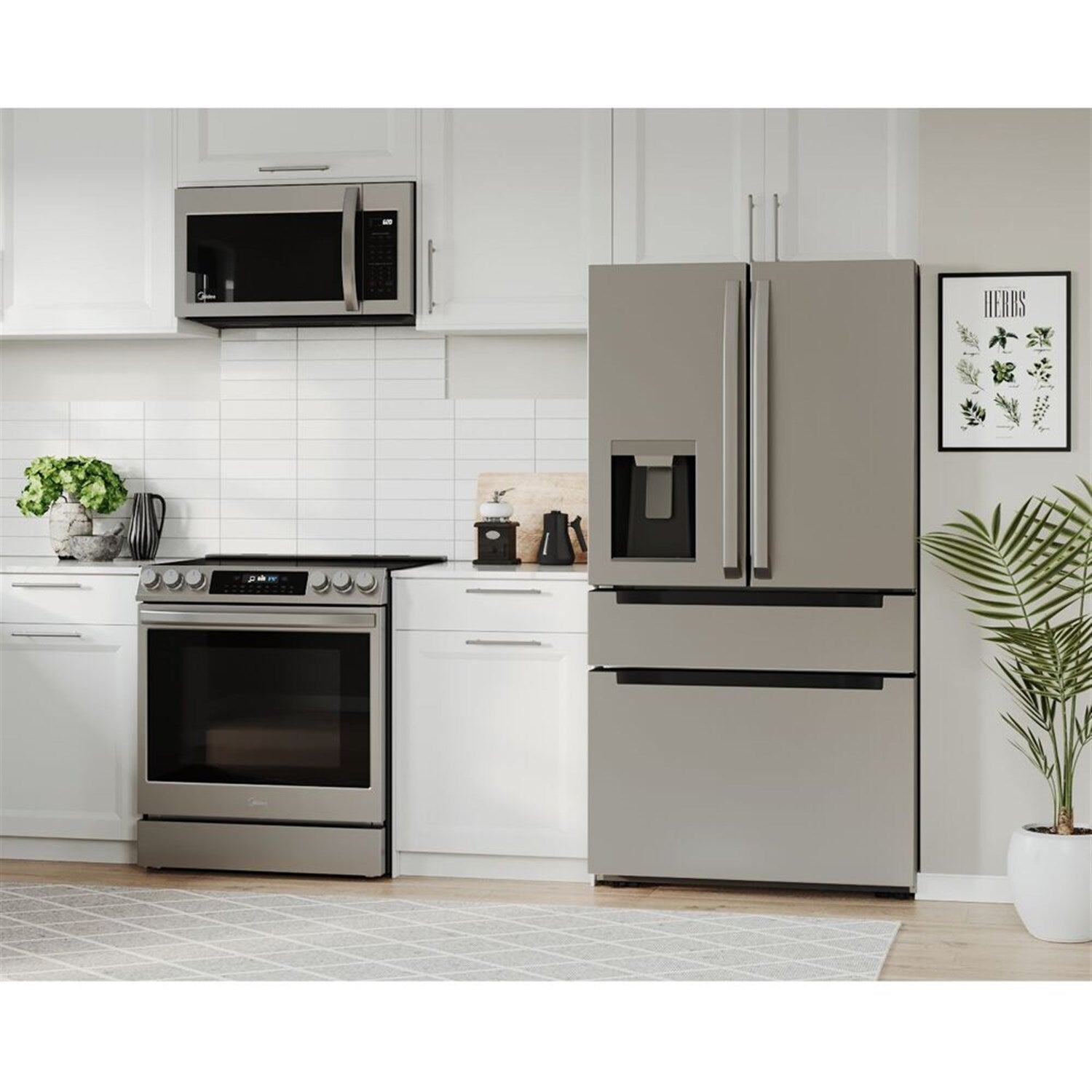 Stainless steel freestanding French door refrigerator with water dispenser