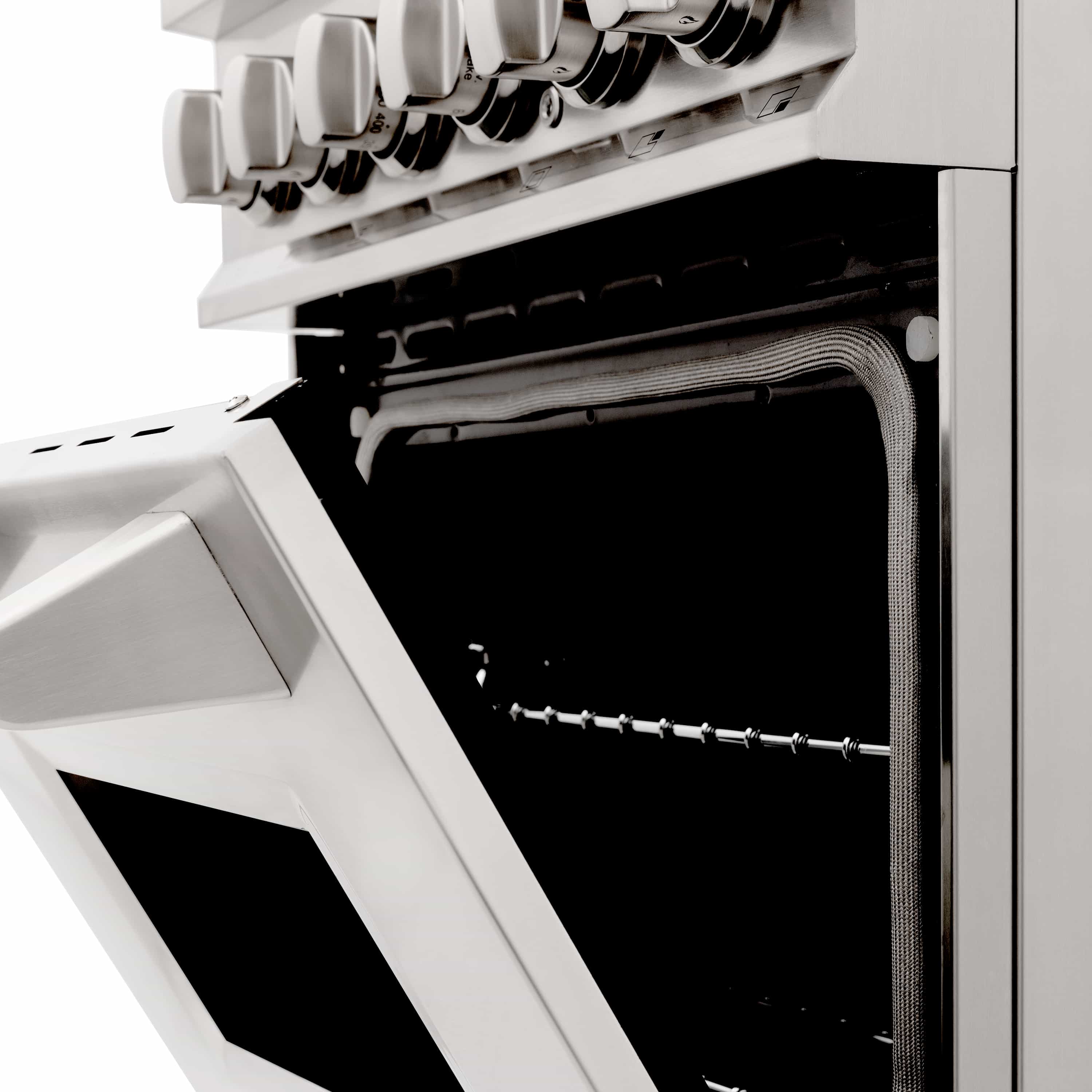 Dual fuel range oven interior with broiler elements and wire mesh back panel