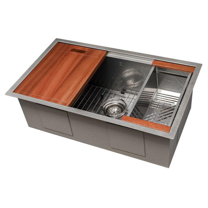 Stainless steel single-bowl undermount kitchen sink with cutting board insert