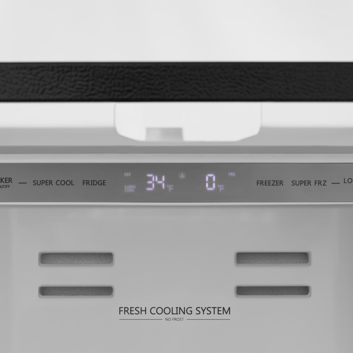 Refrigerator electronic temperature display with digital readout