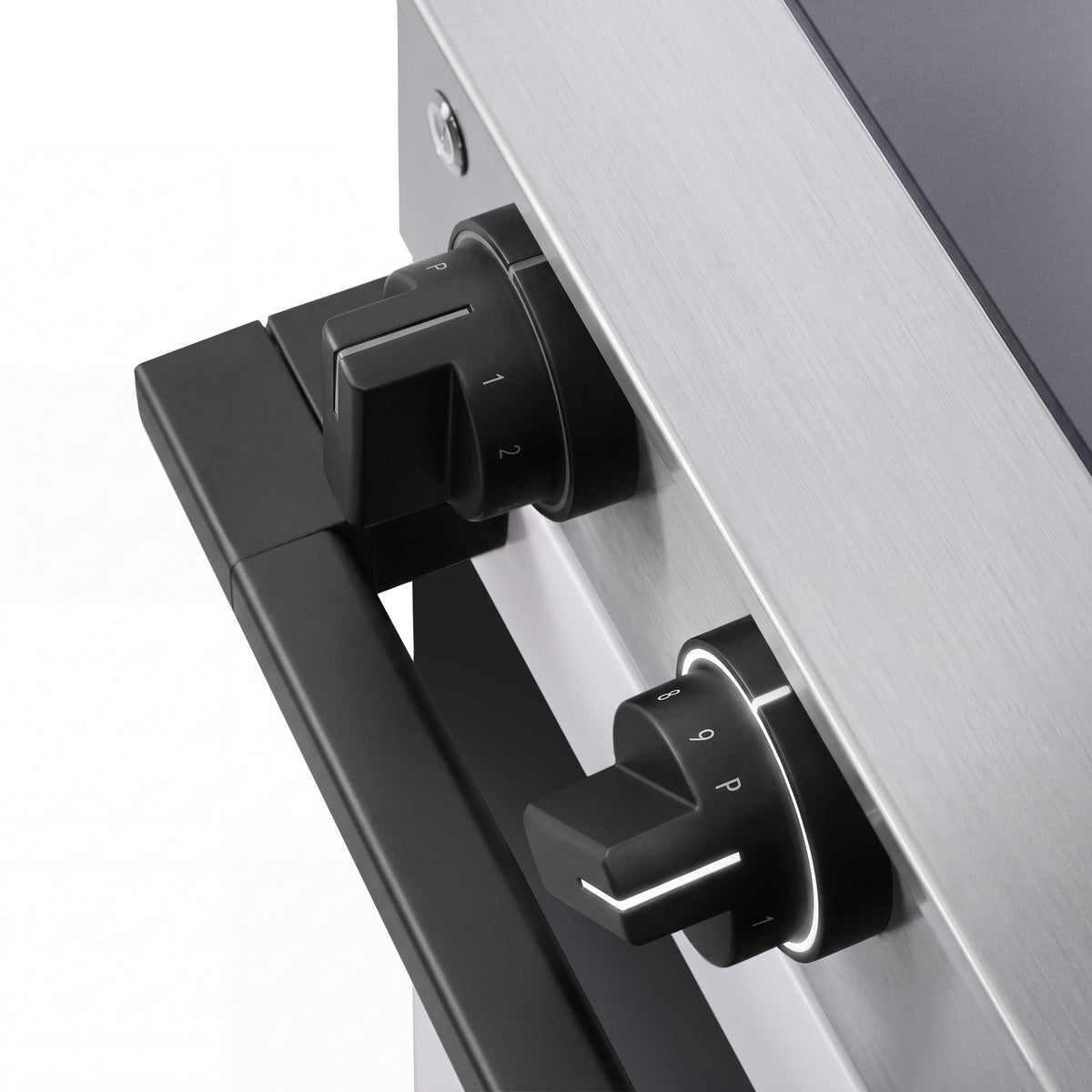 ZLINE Autograph 24-Inch Marino Induction Range in Stainless Steel with White Matte and Matte Black (MINRZ-WM-24-MB) - LED knob detail