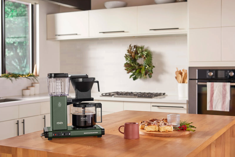 Moccamaster KBGV Select Glass Carafe 10-Cup Coffee Maker in Juniper with Volume Selector Switch, Automatic Drip-Stop, & Auto-off 100 minutes, 40 Ounce, 1.25L (53923)