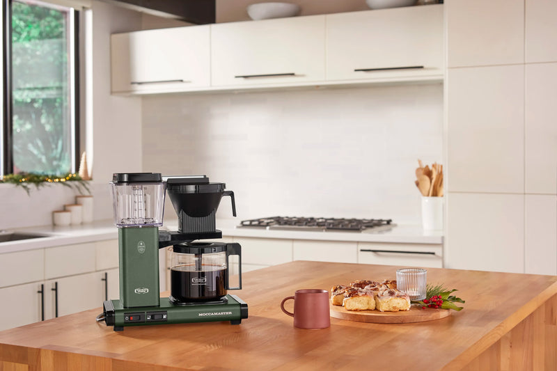 Moccamaster KBGV Select Glass Carafe 10-Cup Coffee Maker in Juniper with Volume Selector Switch, Automatic Drip-Stop, & Auto-off 100 minutes, 40 Ounce, 1.25L (53923)