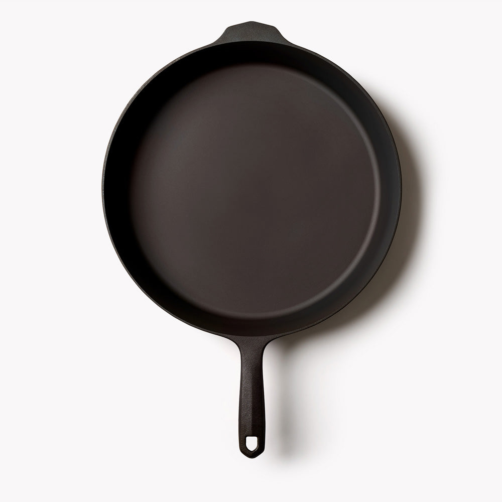 Field Company No.12 cast iron skillet, round black interior and small loop handle