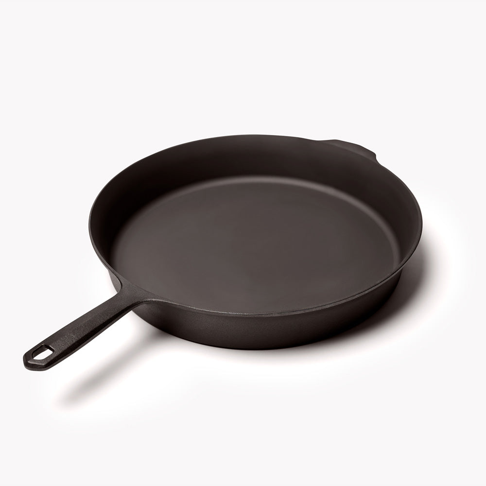 Field Company No.12 cast iron skillet, empty black skillet with loop handle